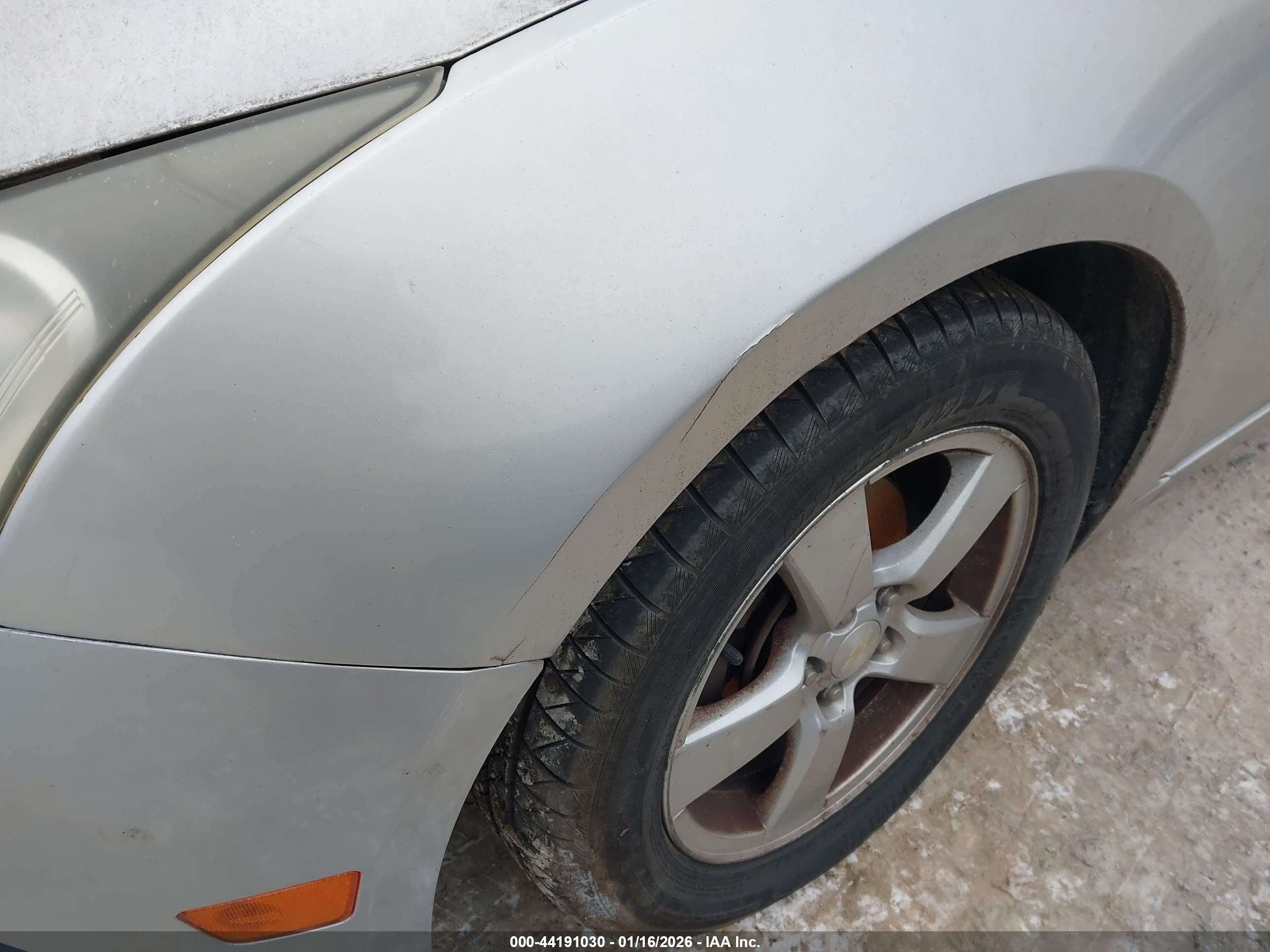CHEVROLET CRUZE image 6