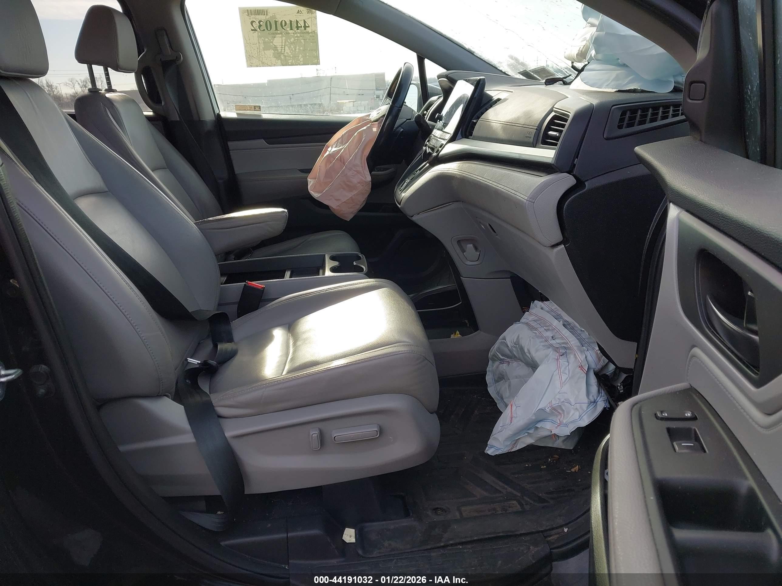 HONDA ODYSSEY image 5
