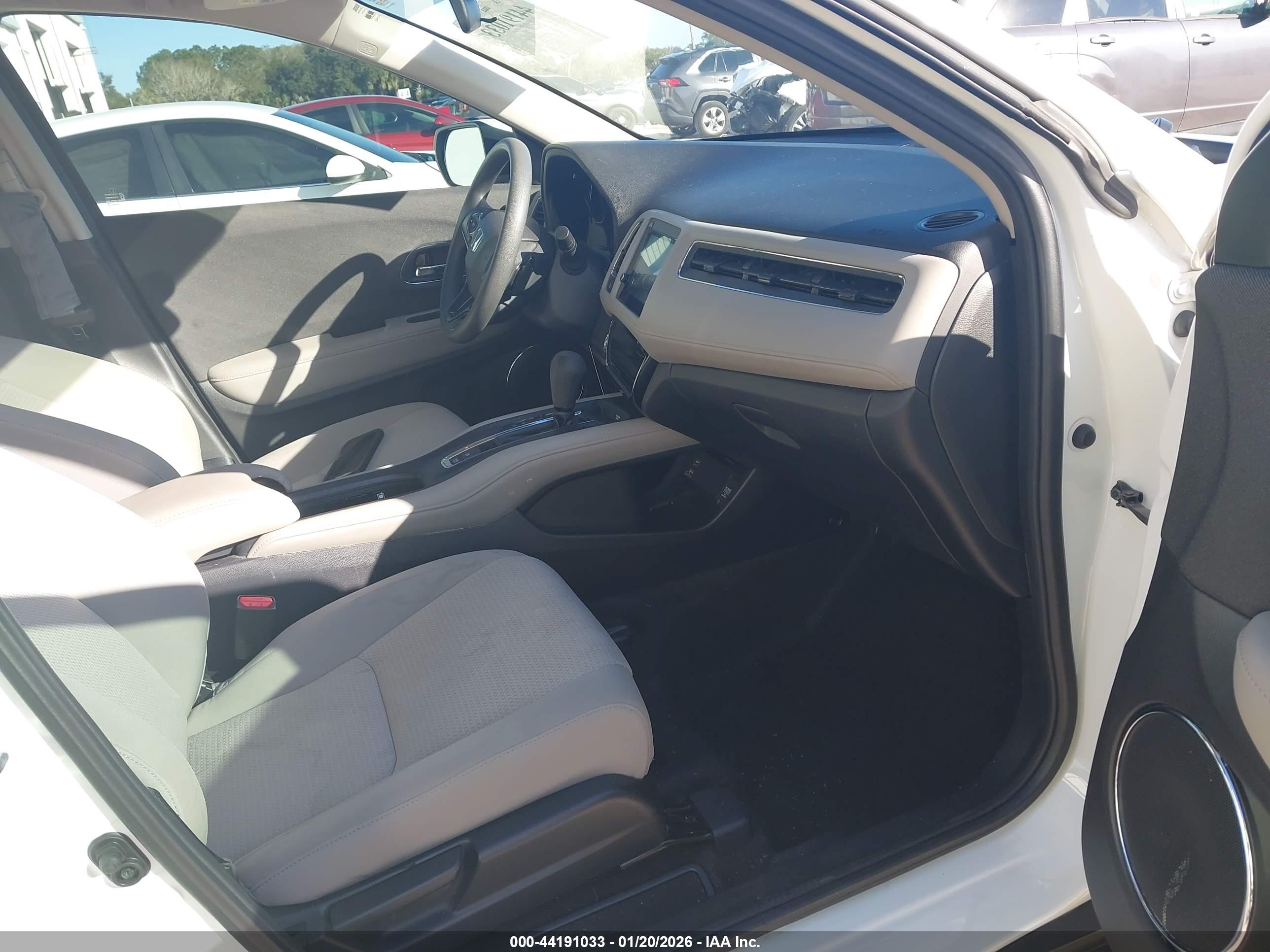 HONDA HR-V image 5