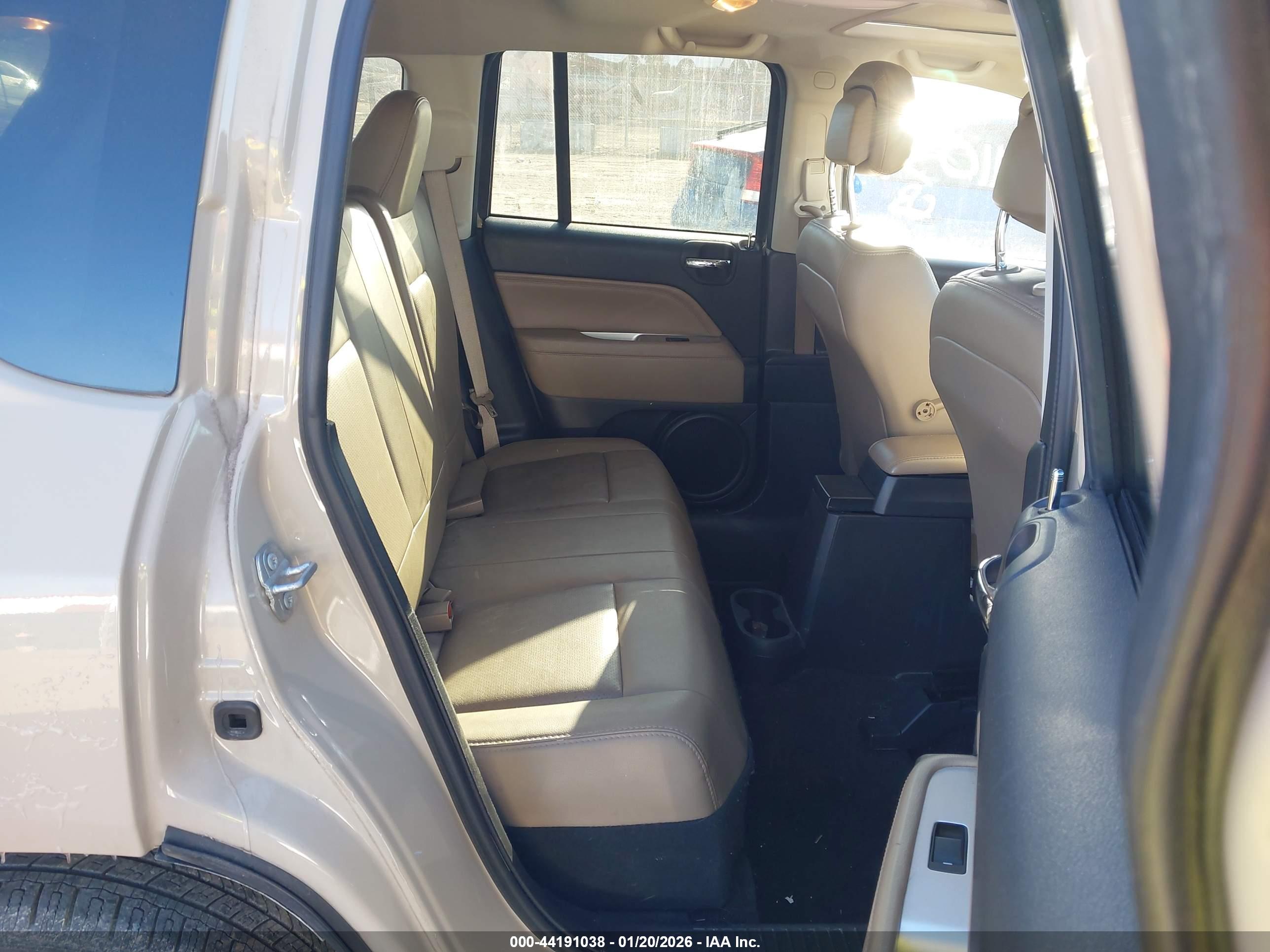 JEEP COMPASS image 8