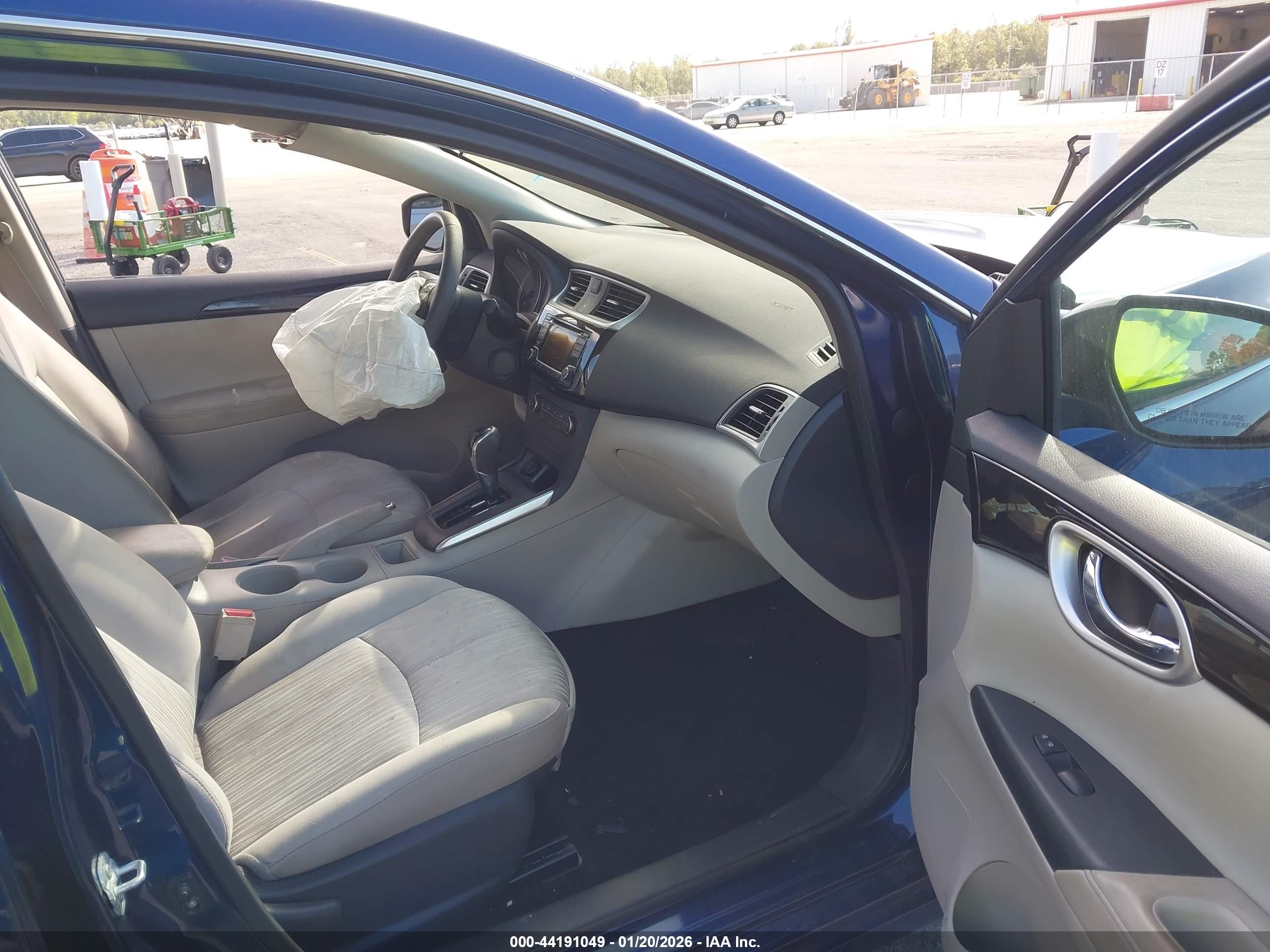 NISSAN SENTRA image 5