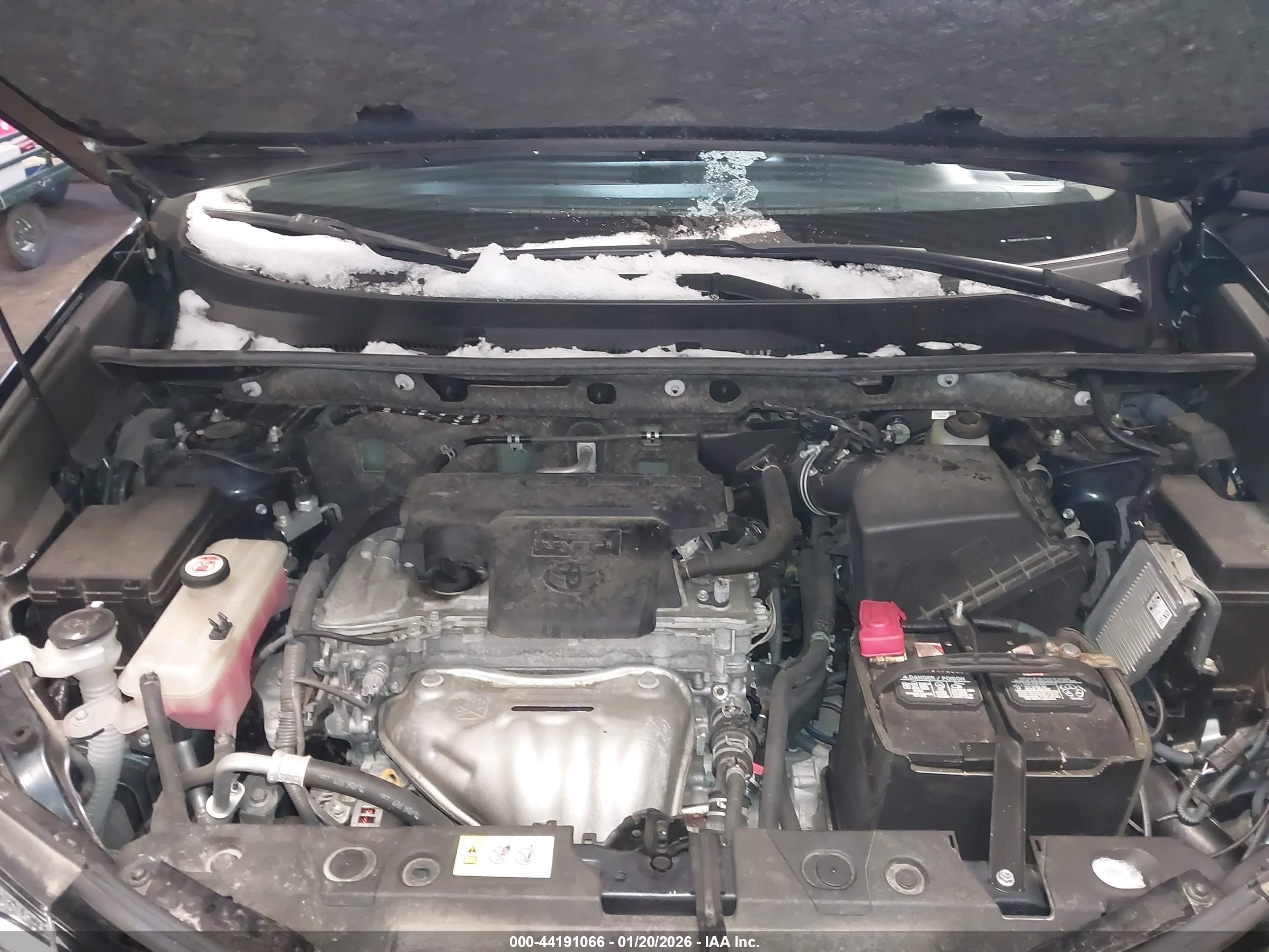 TOYOTA RAV4 image 10