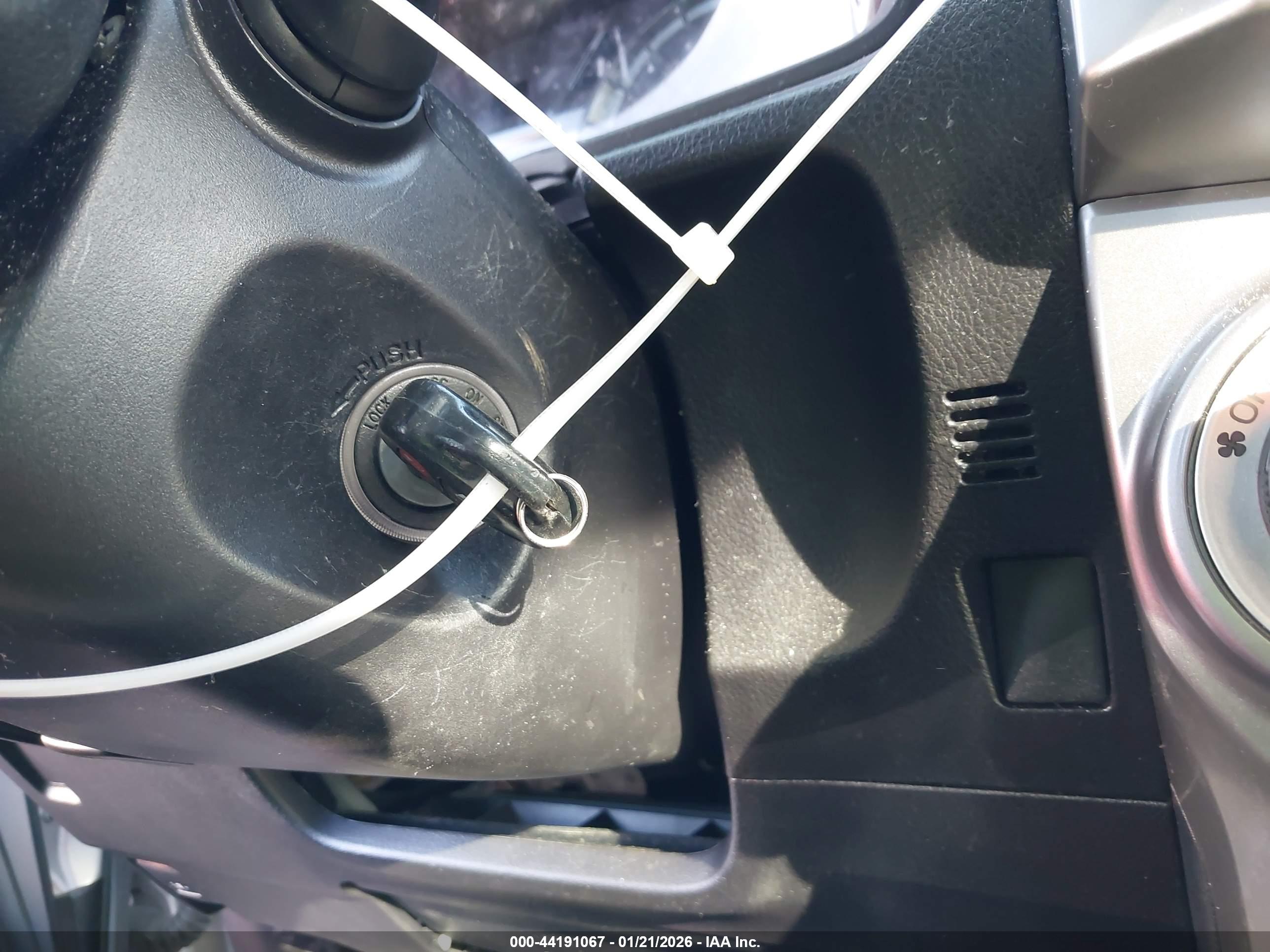 TOYOTA 4RUNNER image 11