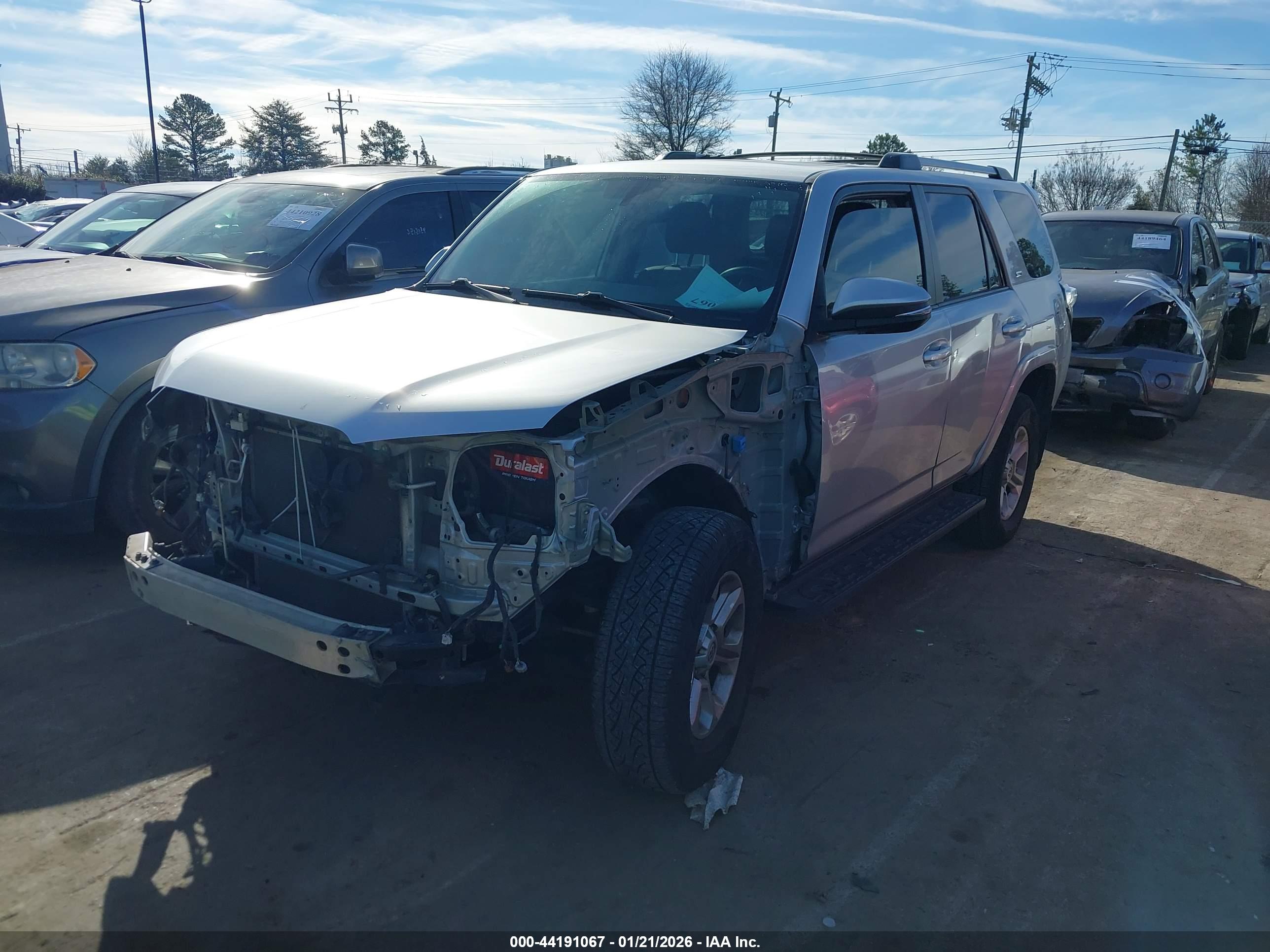 TOYOTA 4RUNNER image 2