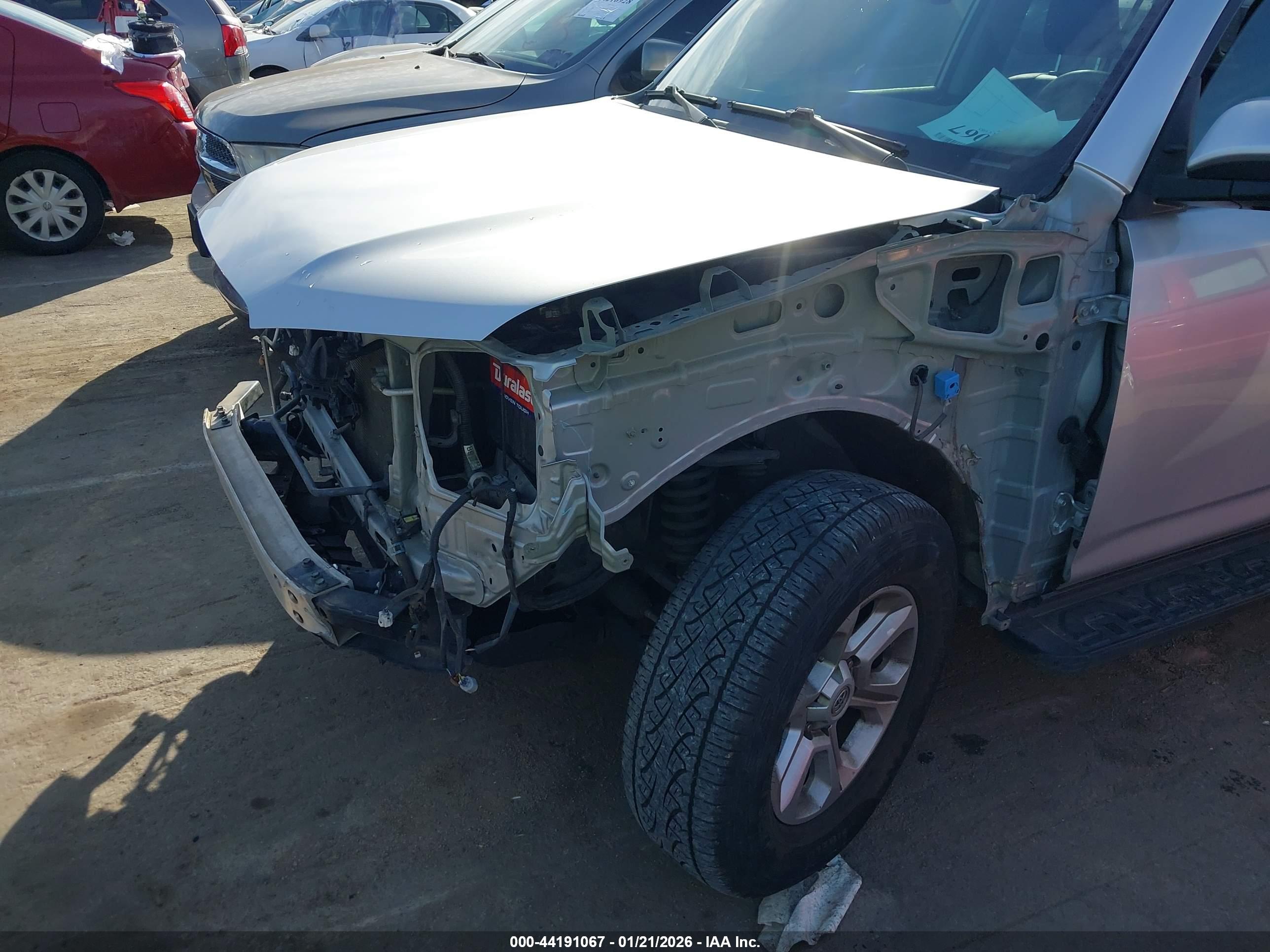 TOYOTA 4RUNNER image 6