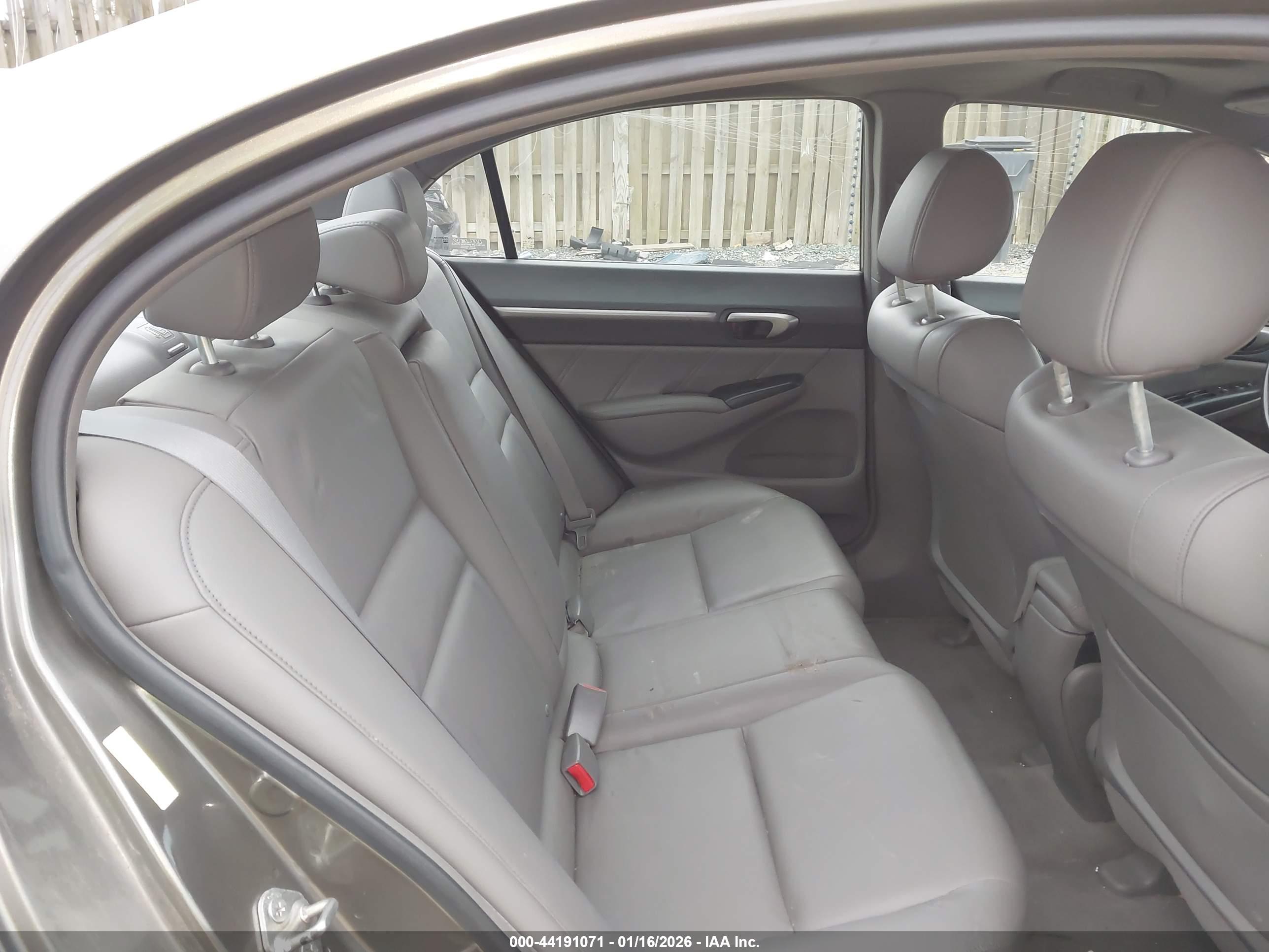 HONDA CIVIC image 8