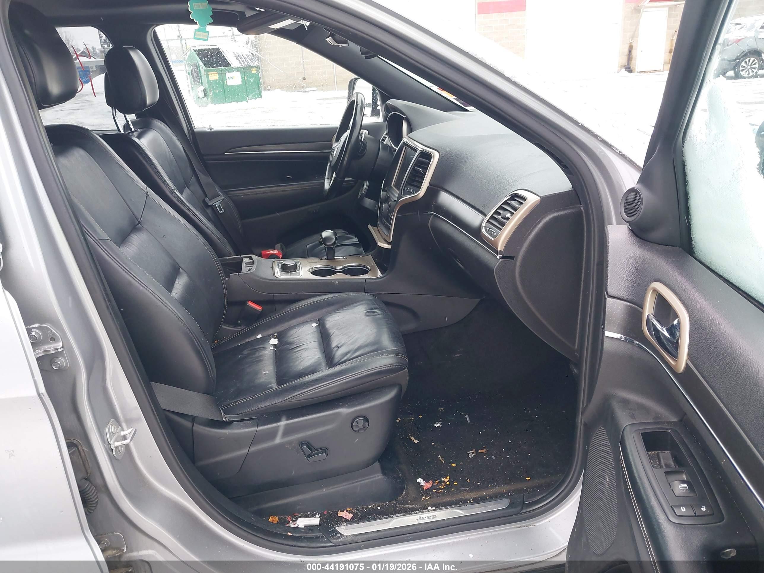 JEEP GRAND image 5