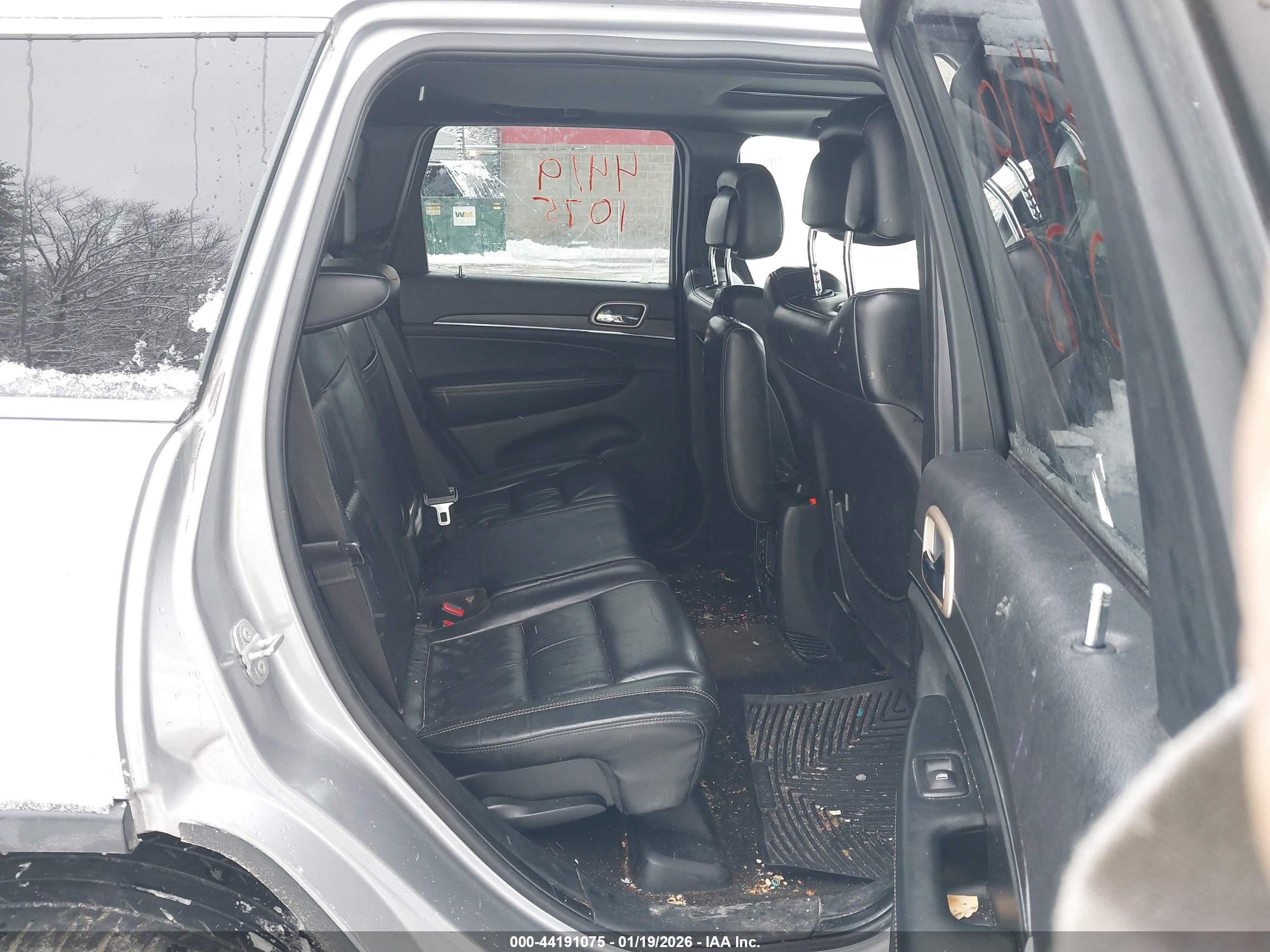 JEEP GRAND image 8