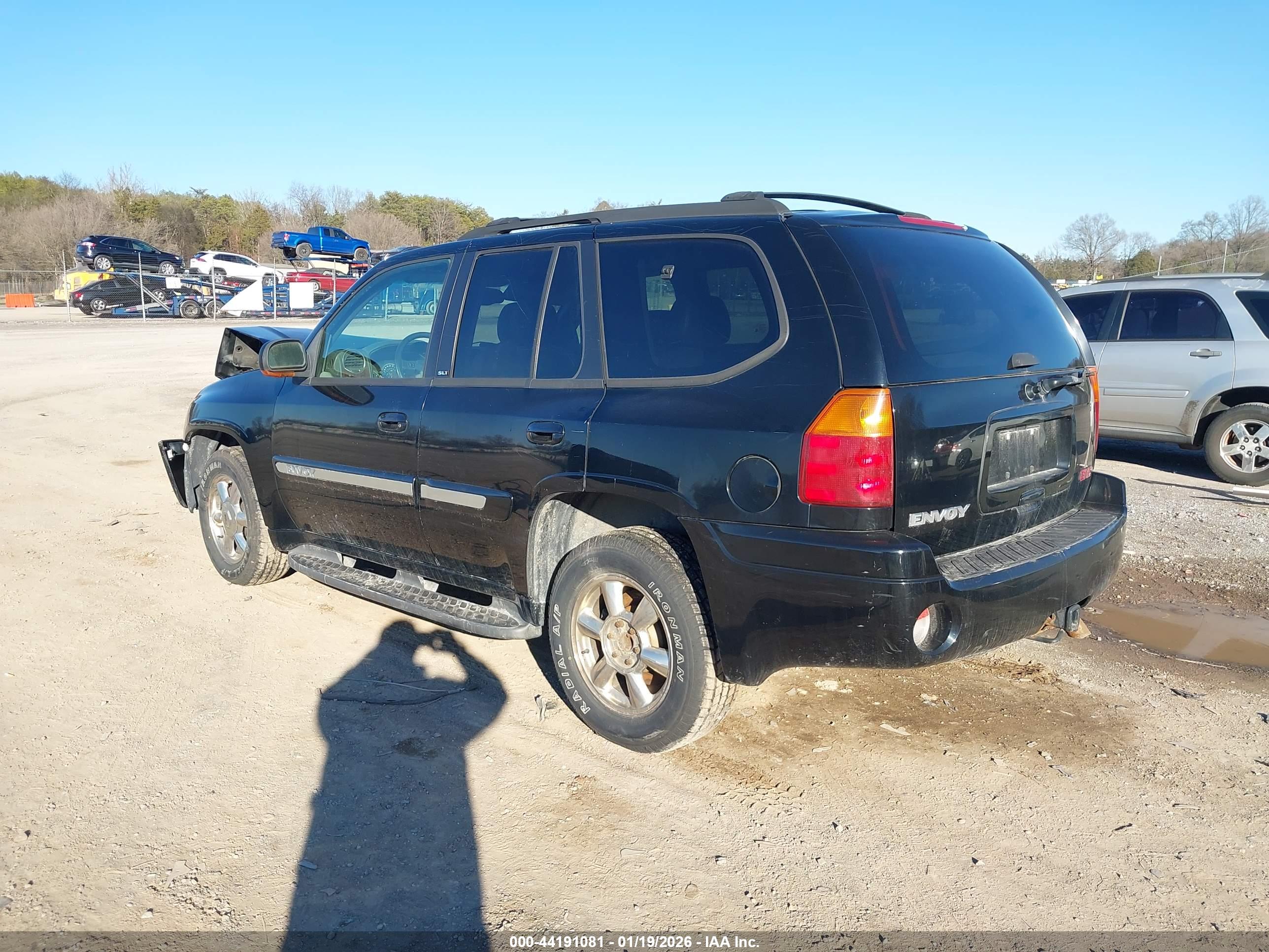 GMC ENVOY image 3