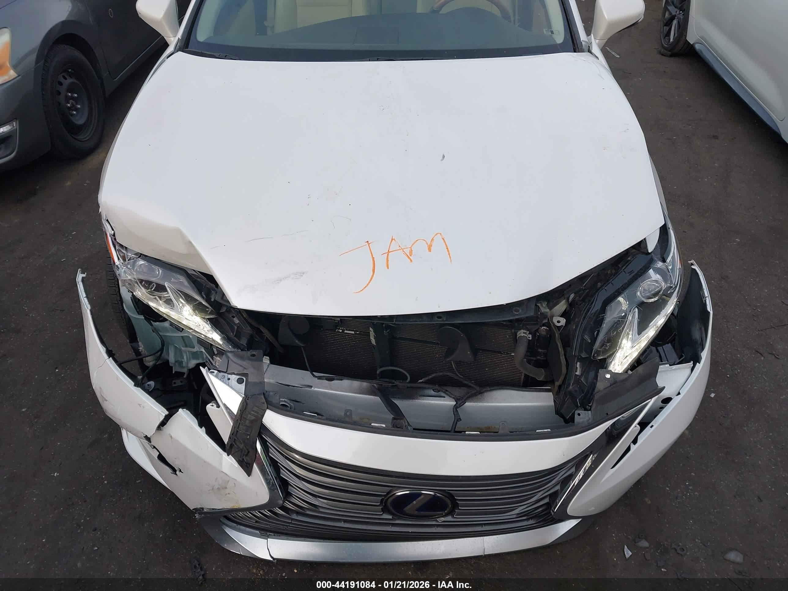 LEXUS ES image 10