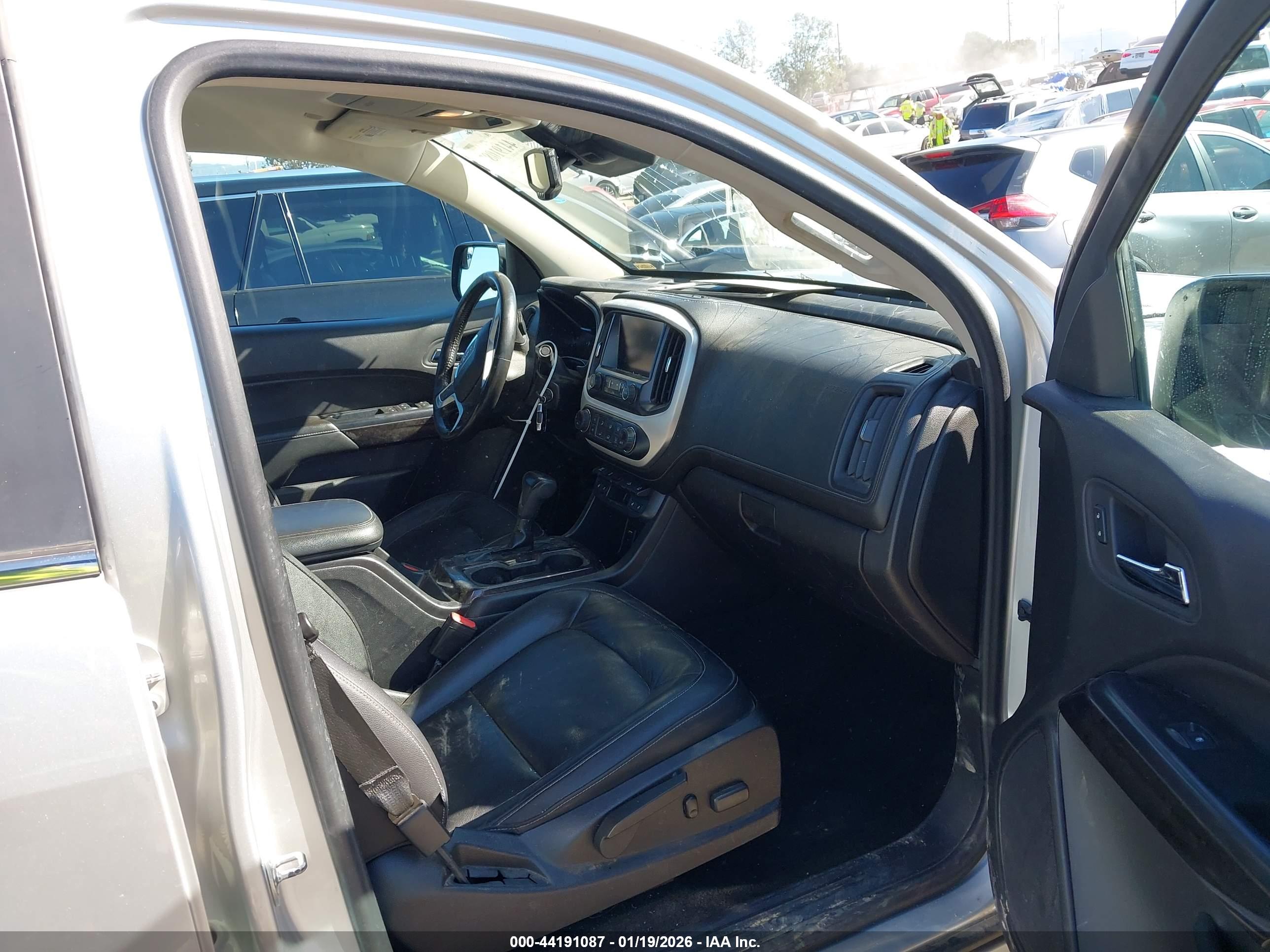 GMC CANYON image 5