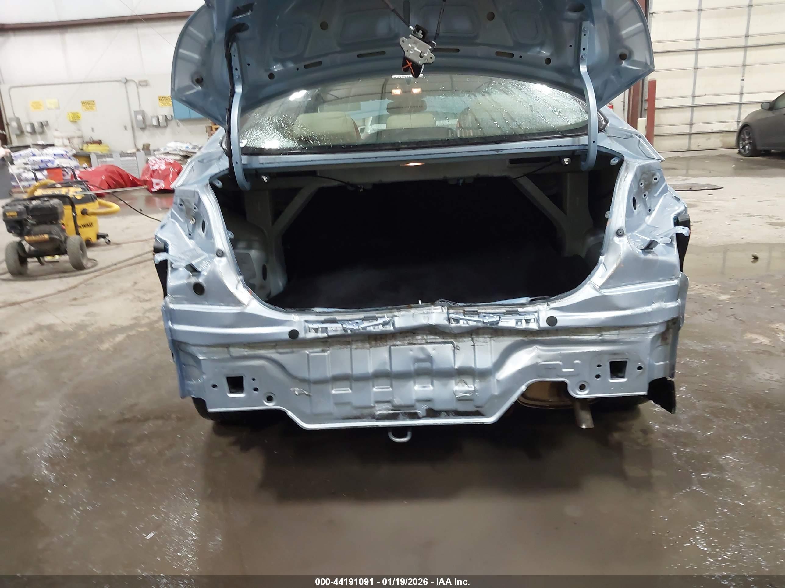 HYUNDAI ELANTRA image 6