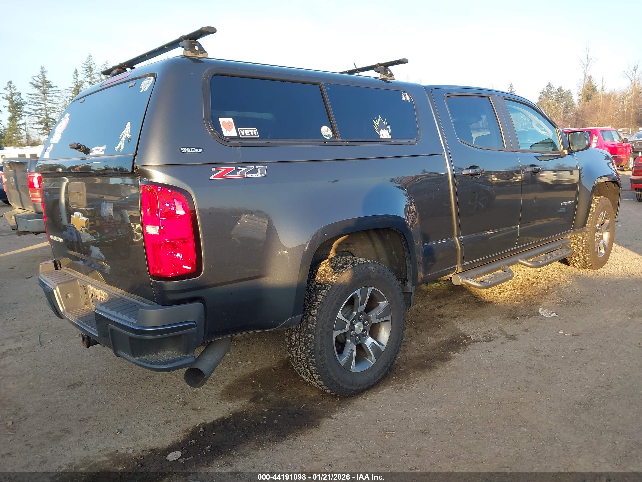 CHEVROLET COLORADO image 4
