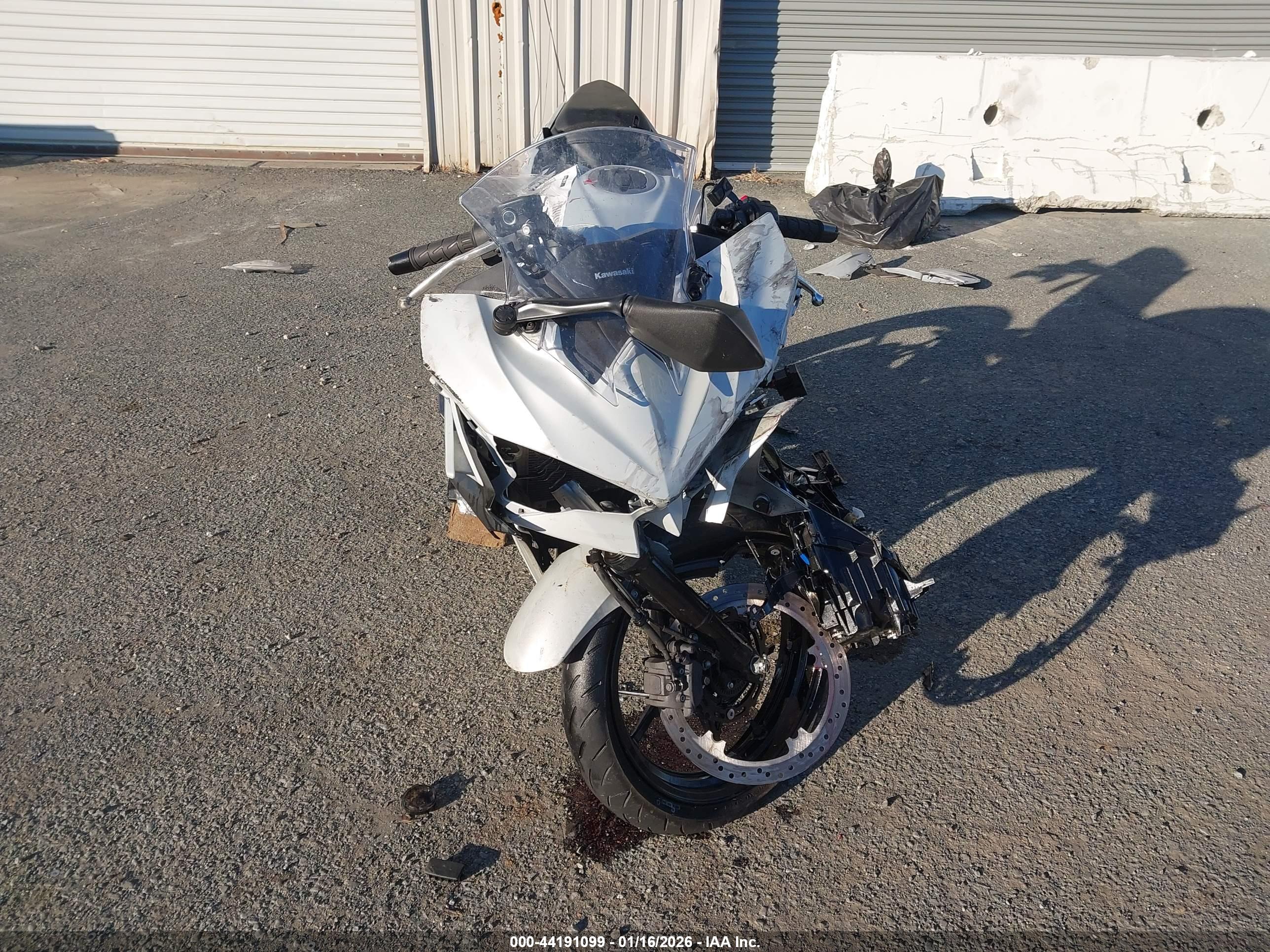 KAWASAKI EX500 image 5