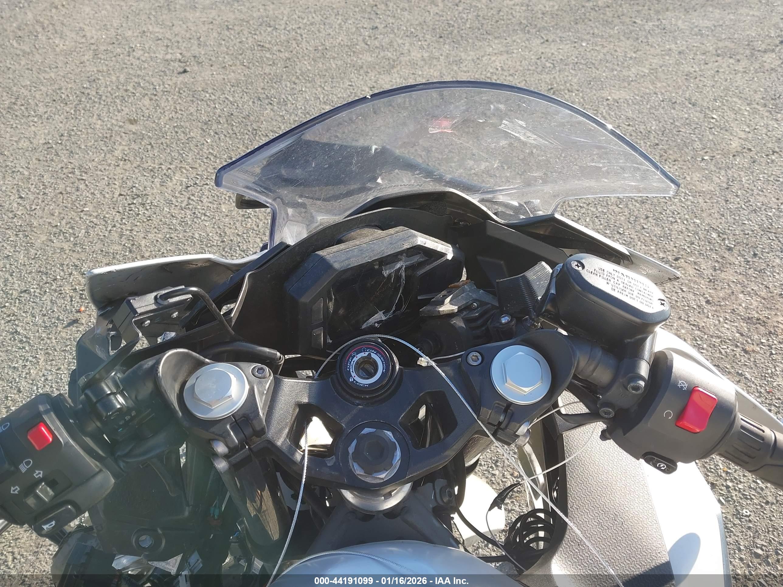 KAWASAKI EX500 image 7
