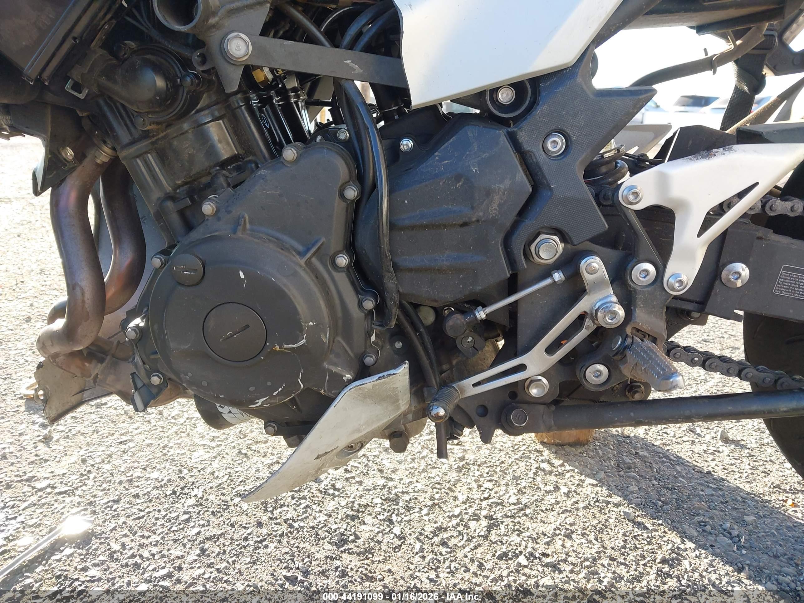 KAWASAKI EX500 image 9