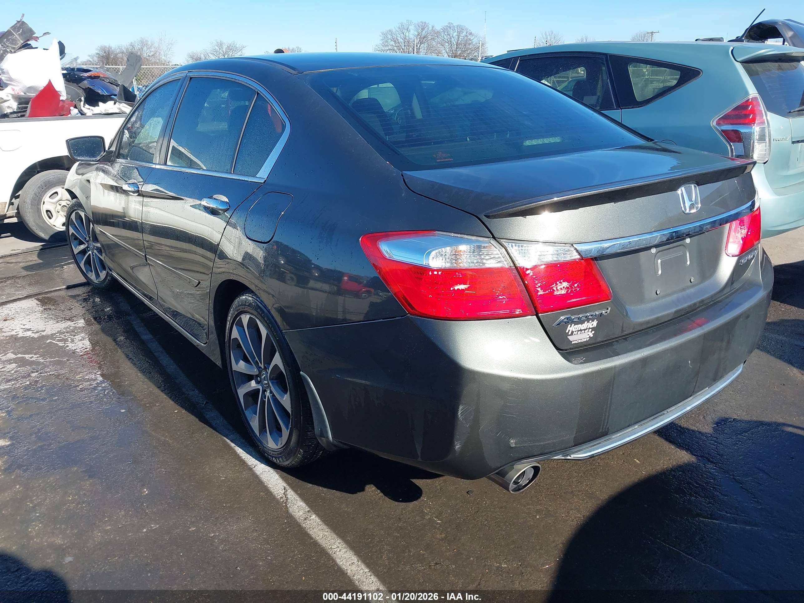 HONDA ACCORD image 3