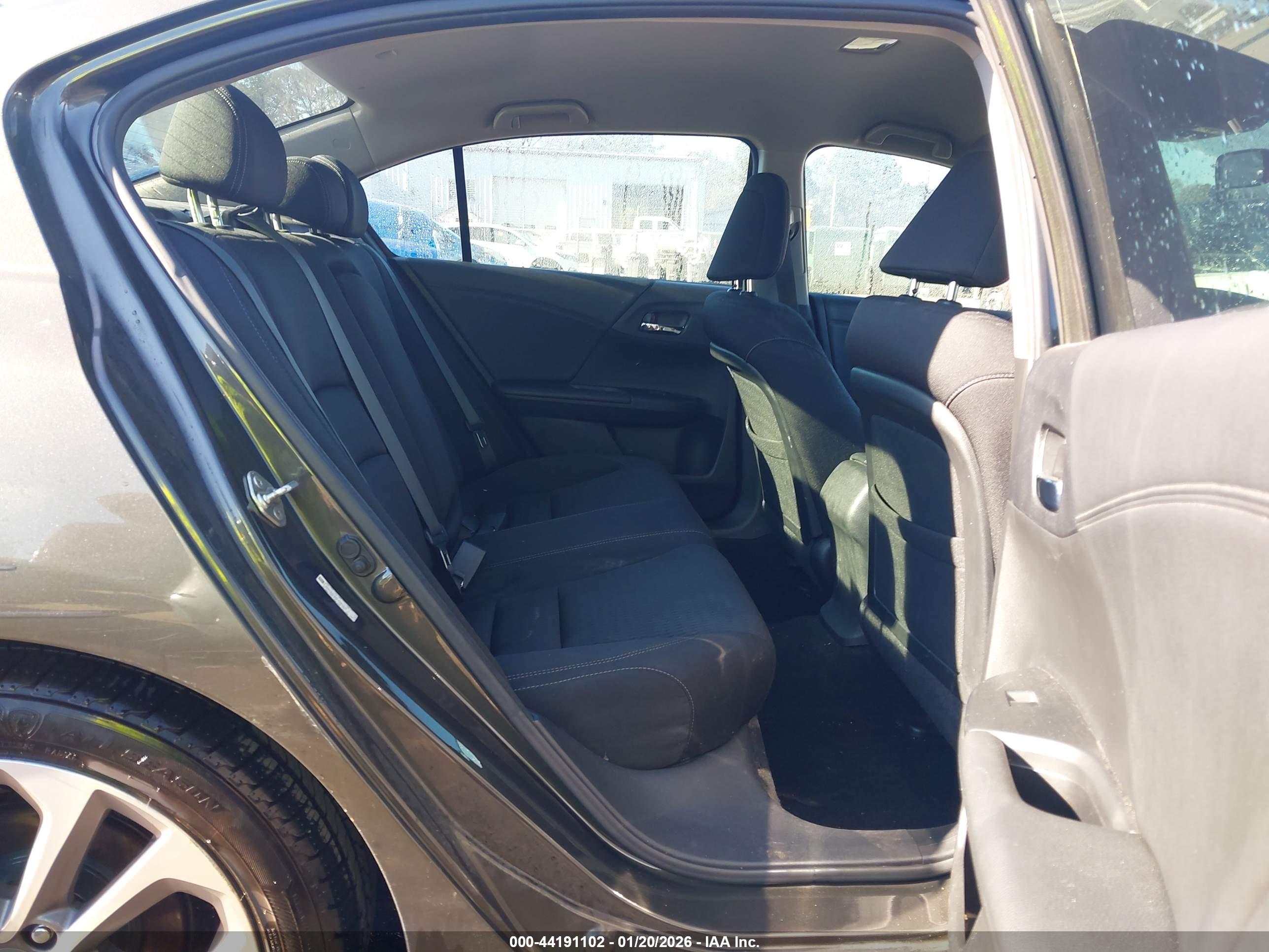 HONDA ACCORD image 8