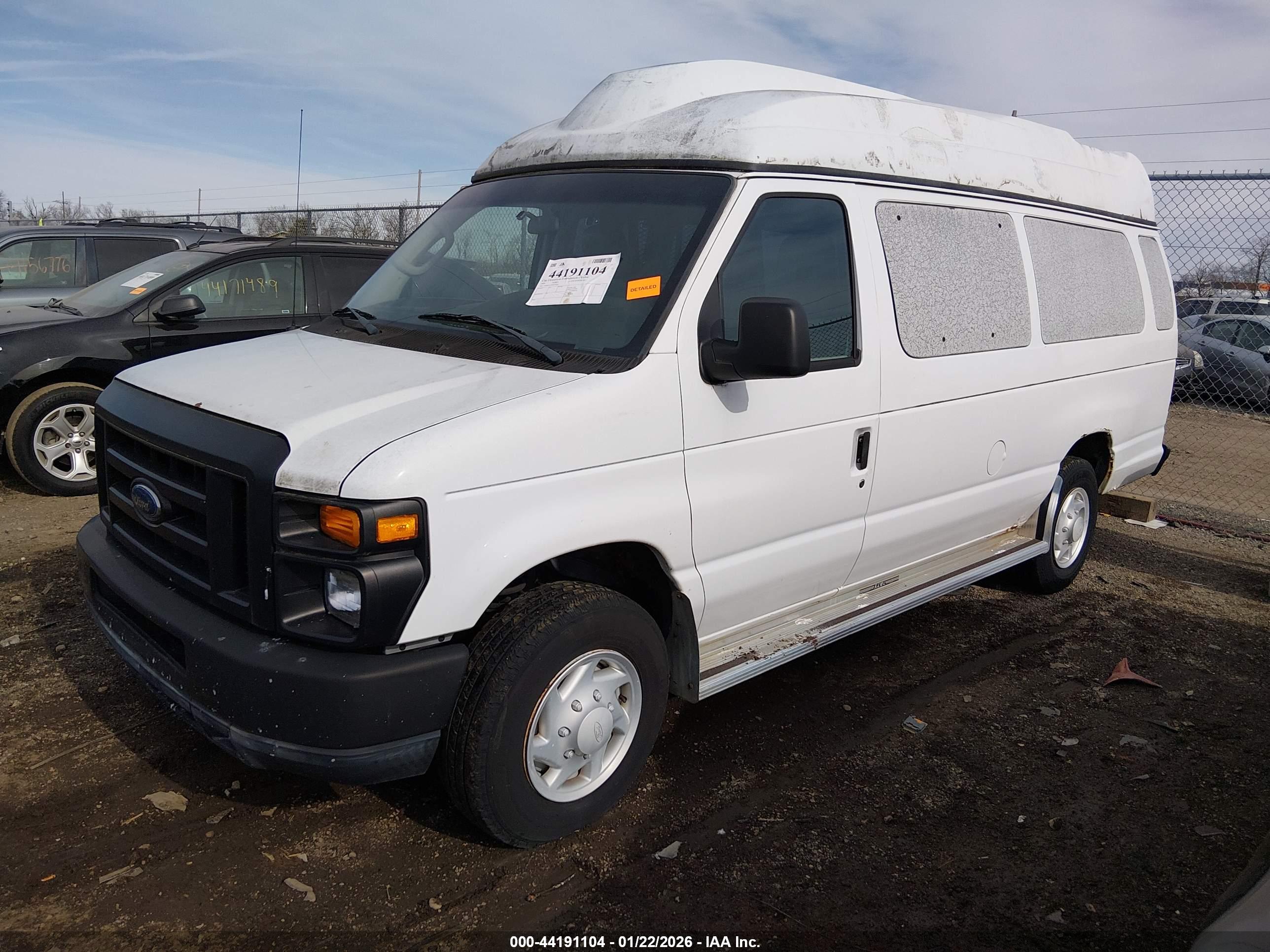 FORD E-350 image 2