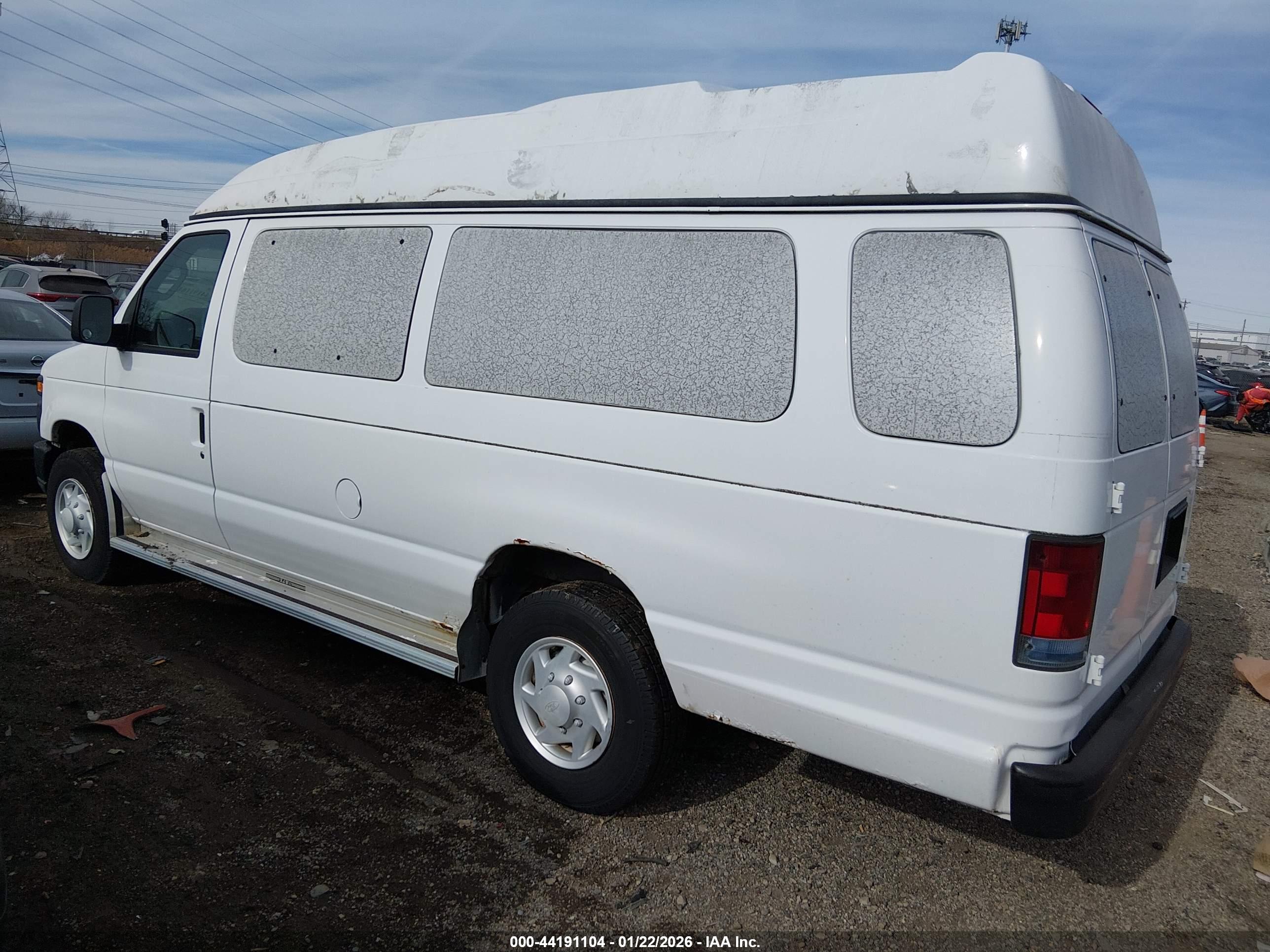 FORD E-350 image 3