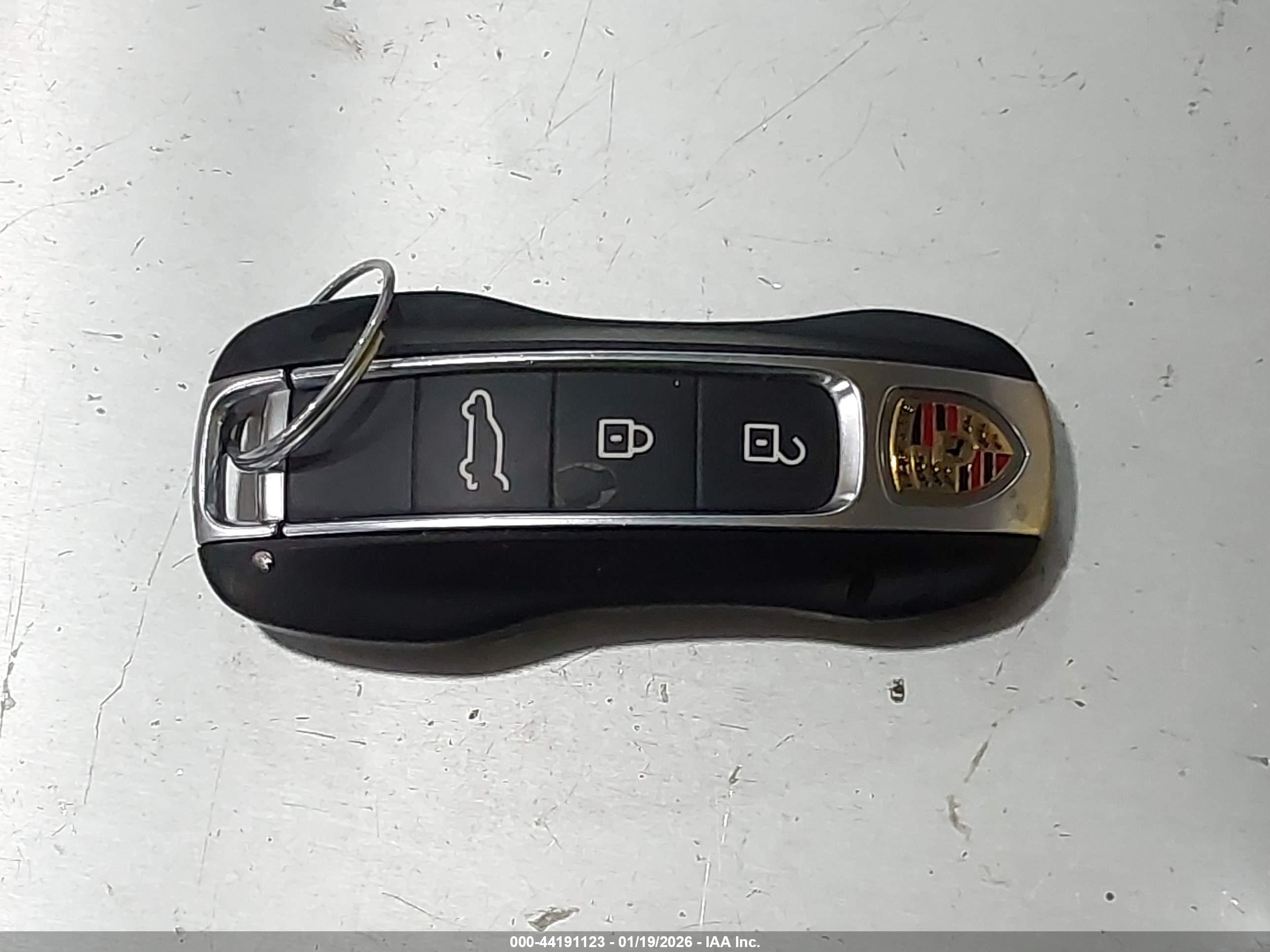 PORSCHE CAYENNE image 11