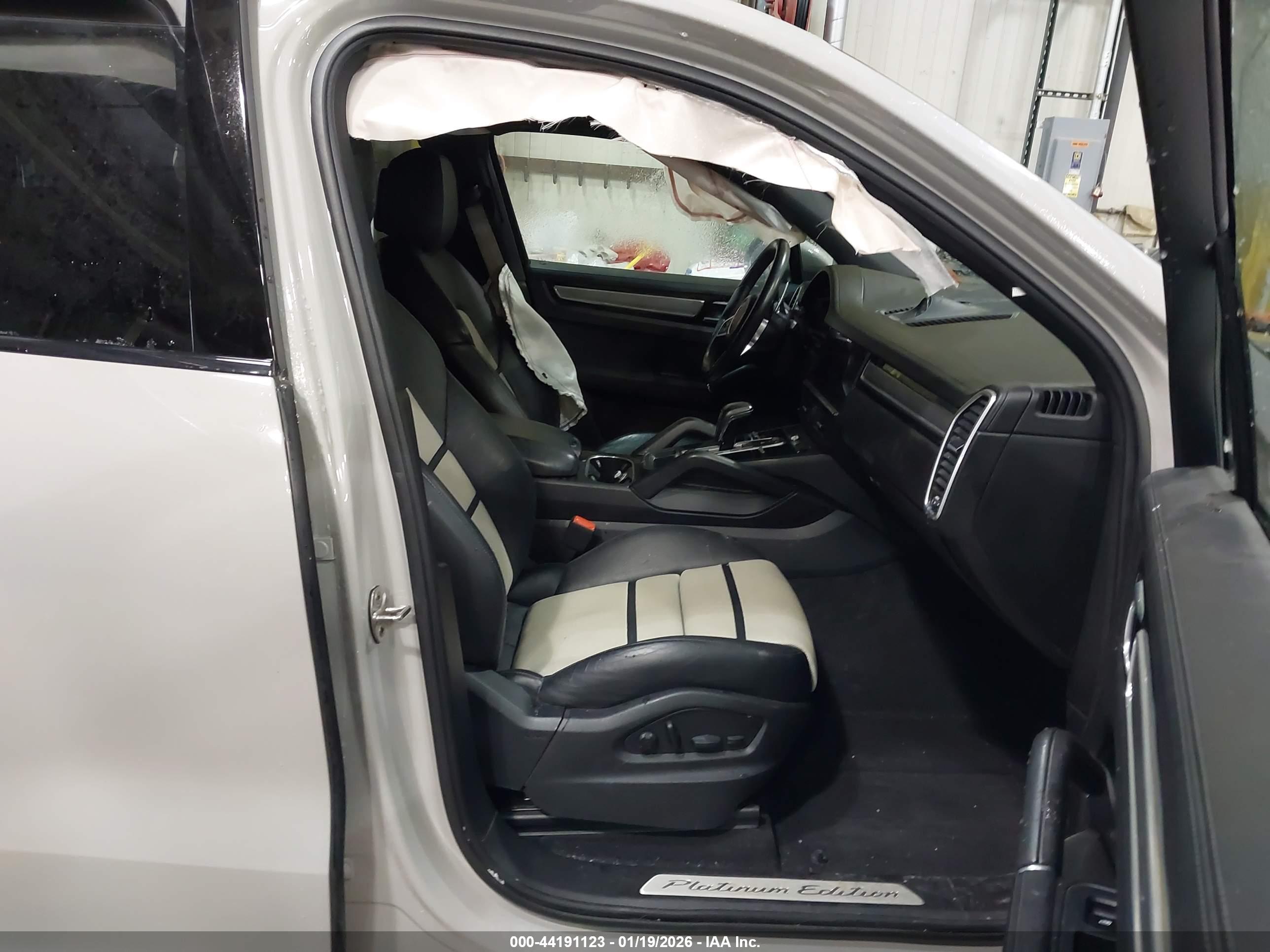 PORSCHE CAYENNE image 5