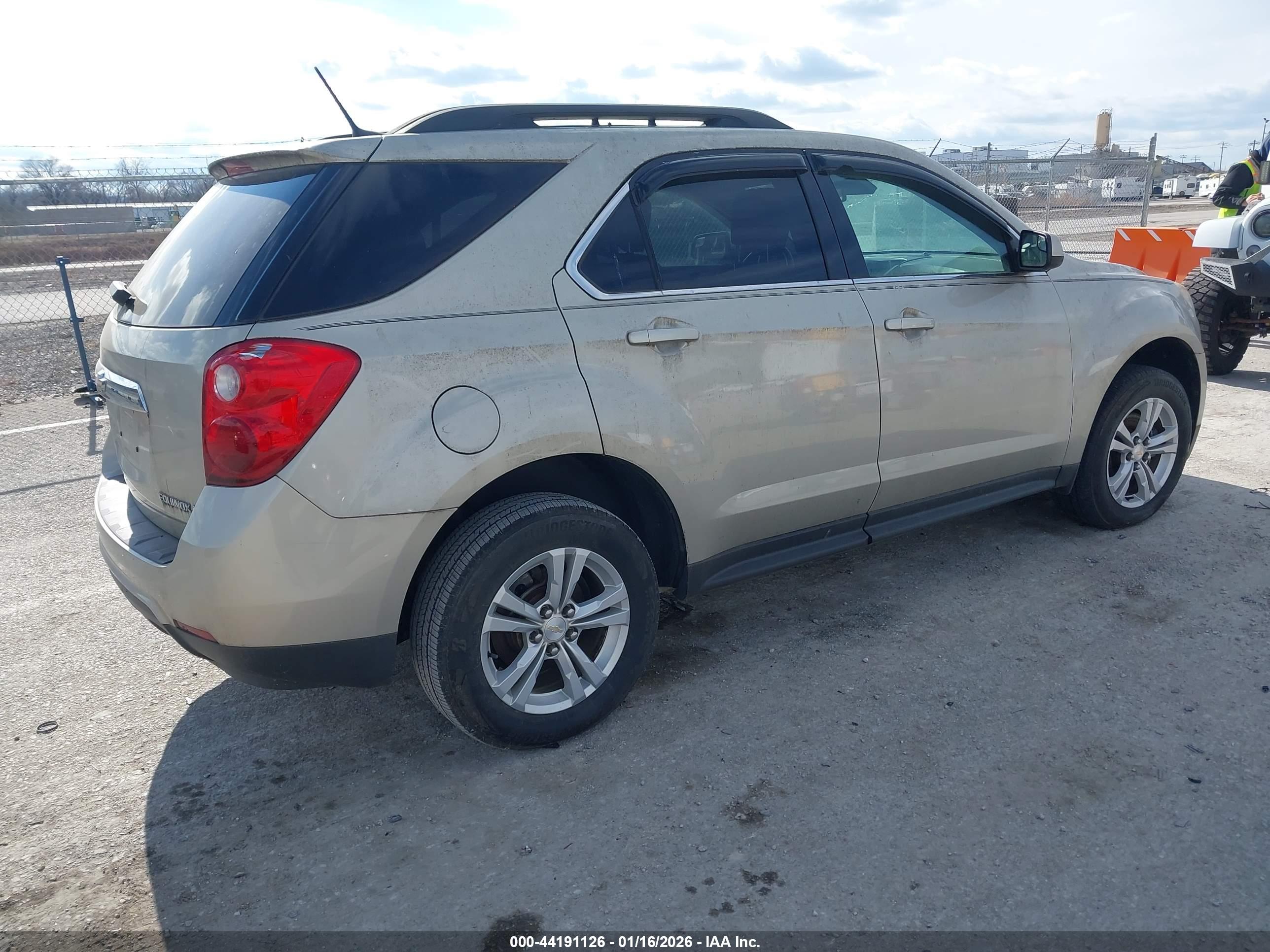 CHEVROLET EQUINOX image 4