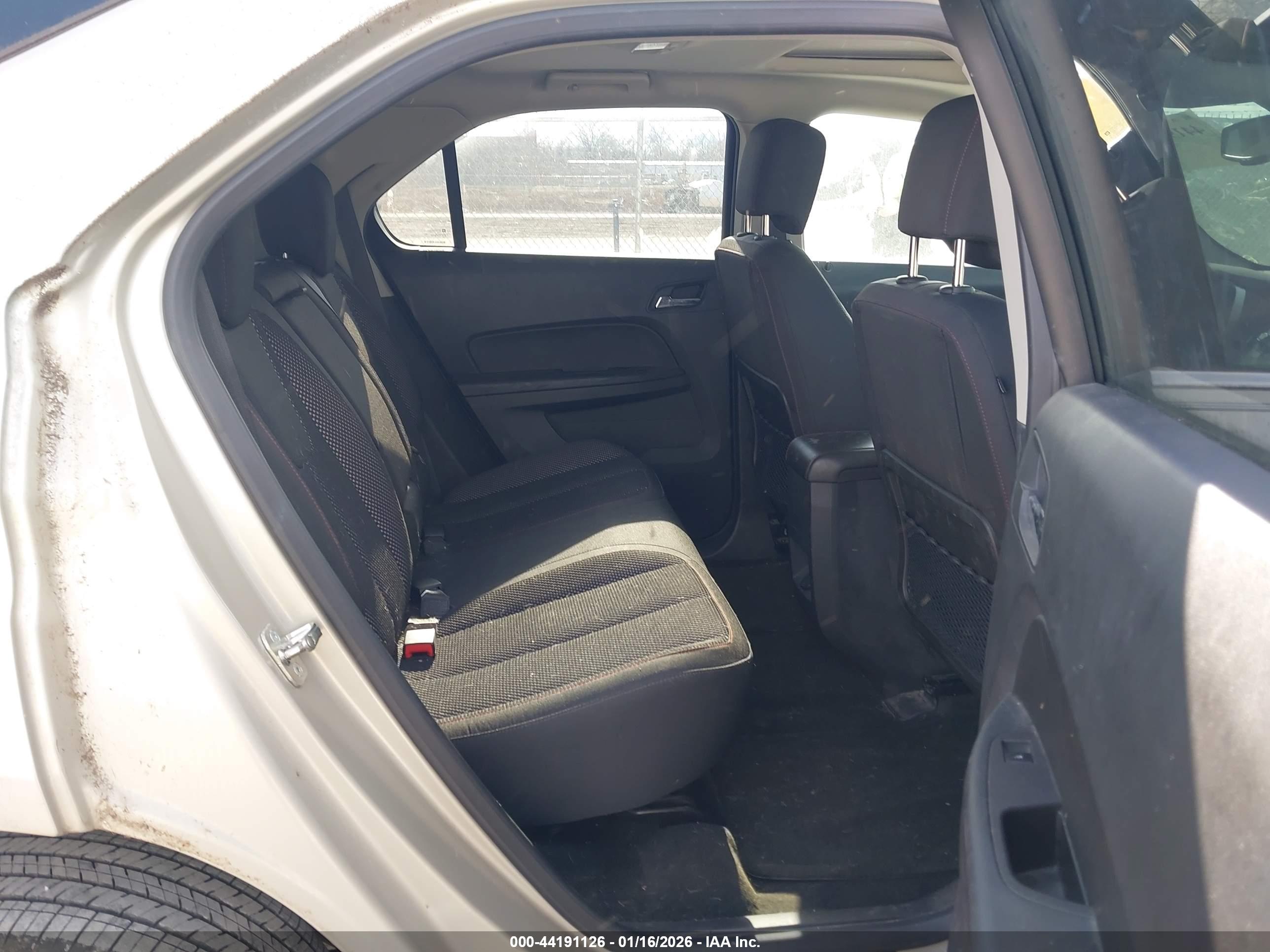 CHEVROLET EQUINOX image 8