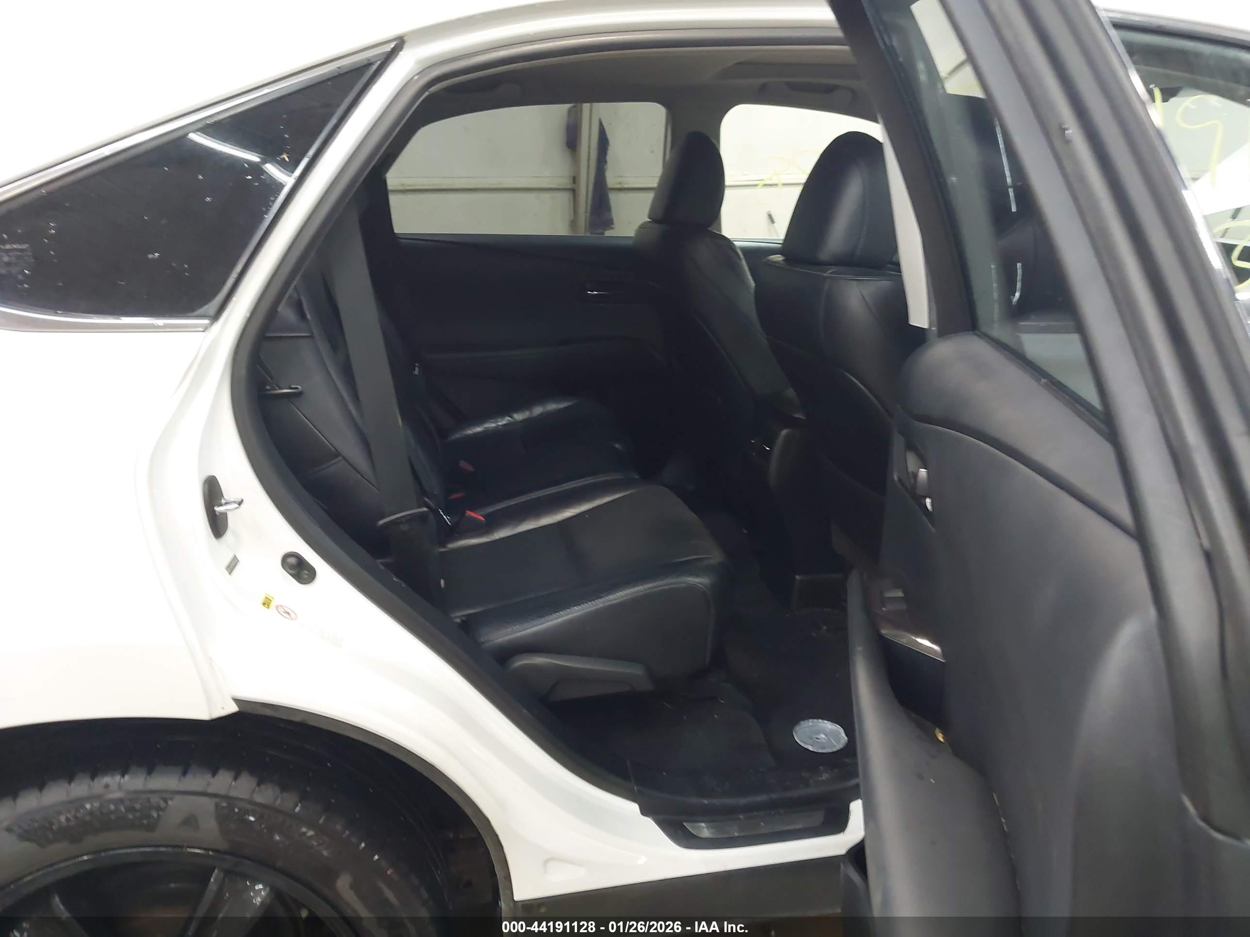 LEXUS RX image 8