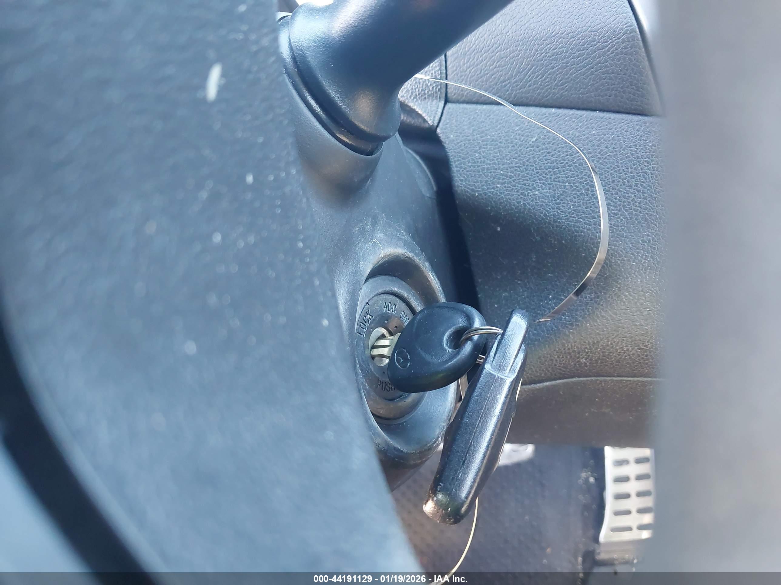 HYUNDAI ELANTRA image 11