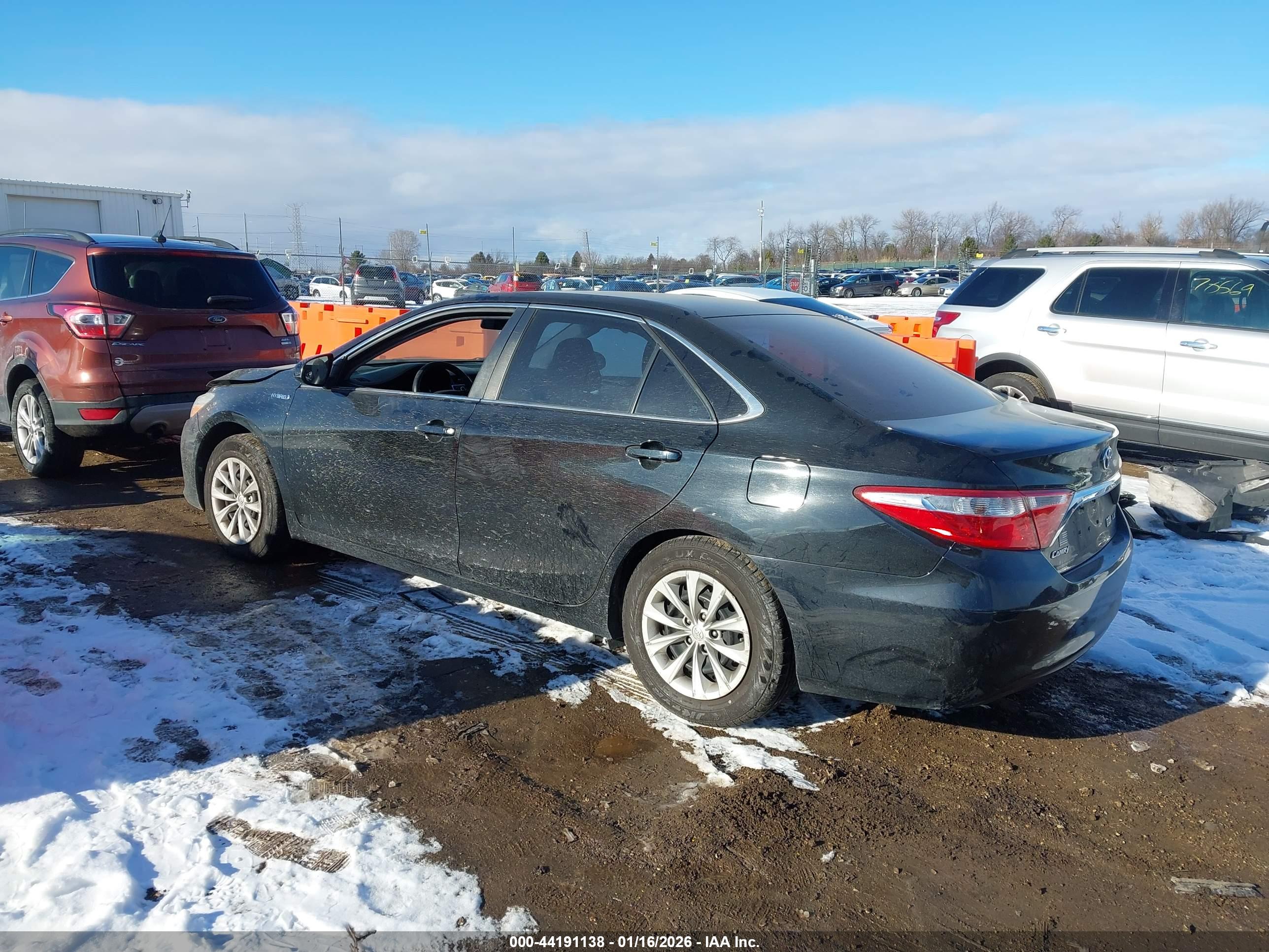 TOYOTA CAMRY image 3