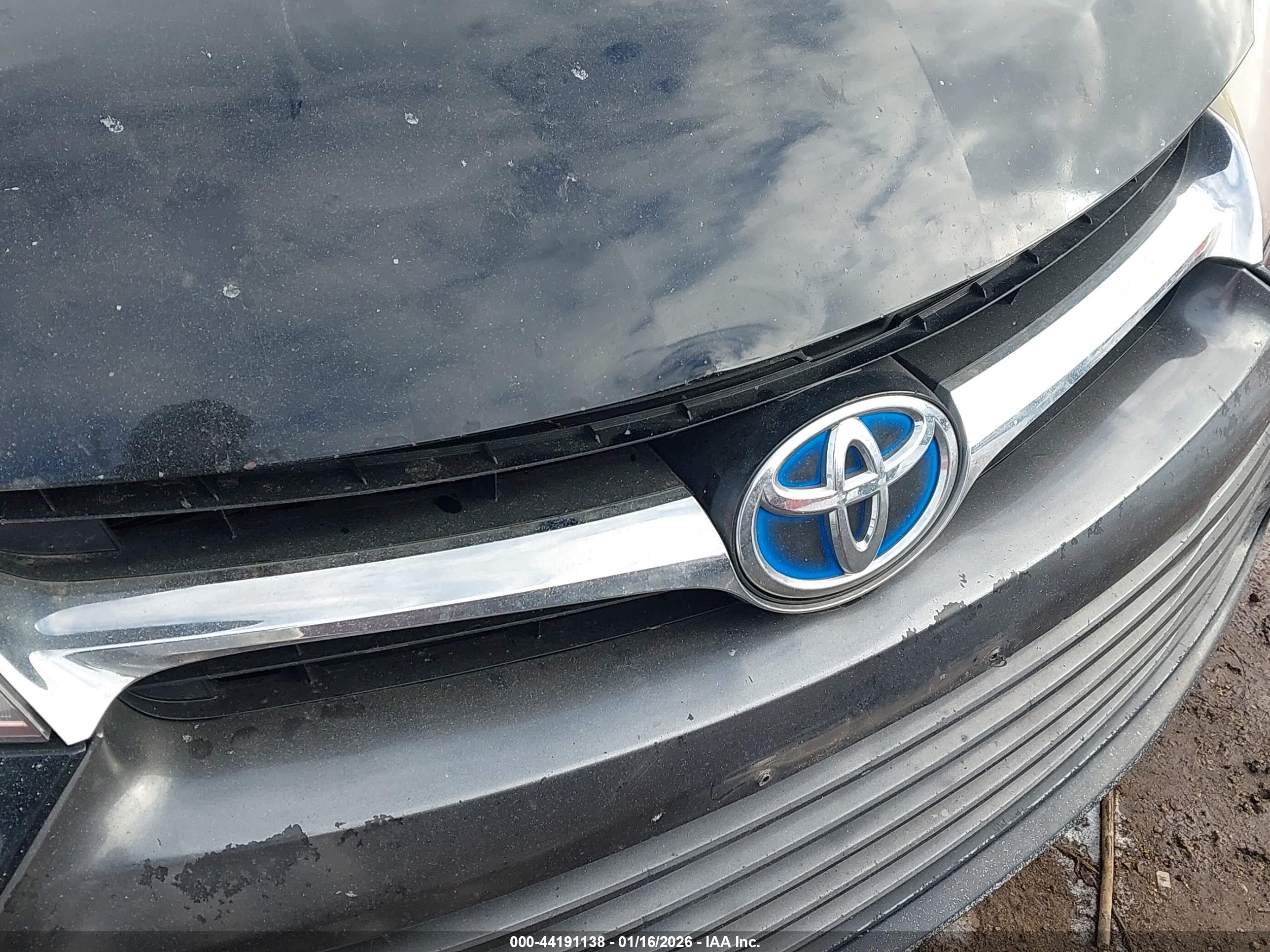 TOYOTA CAMRY image 6