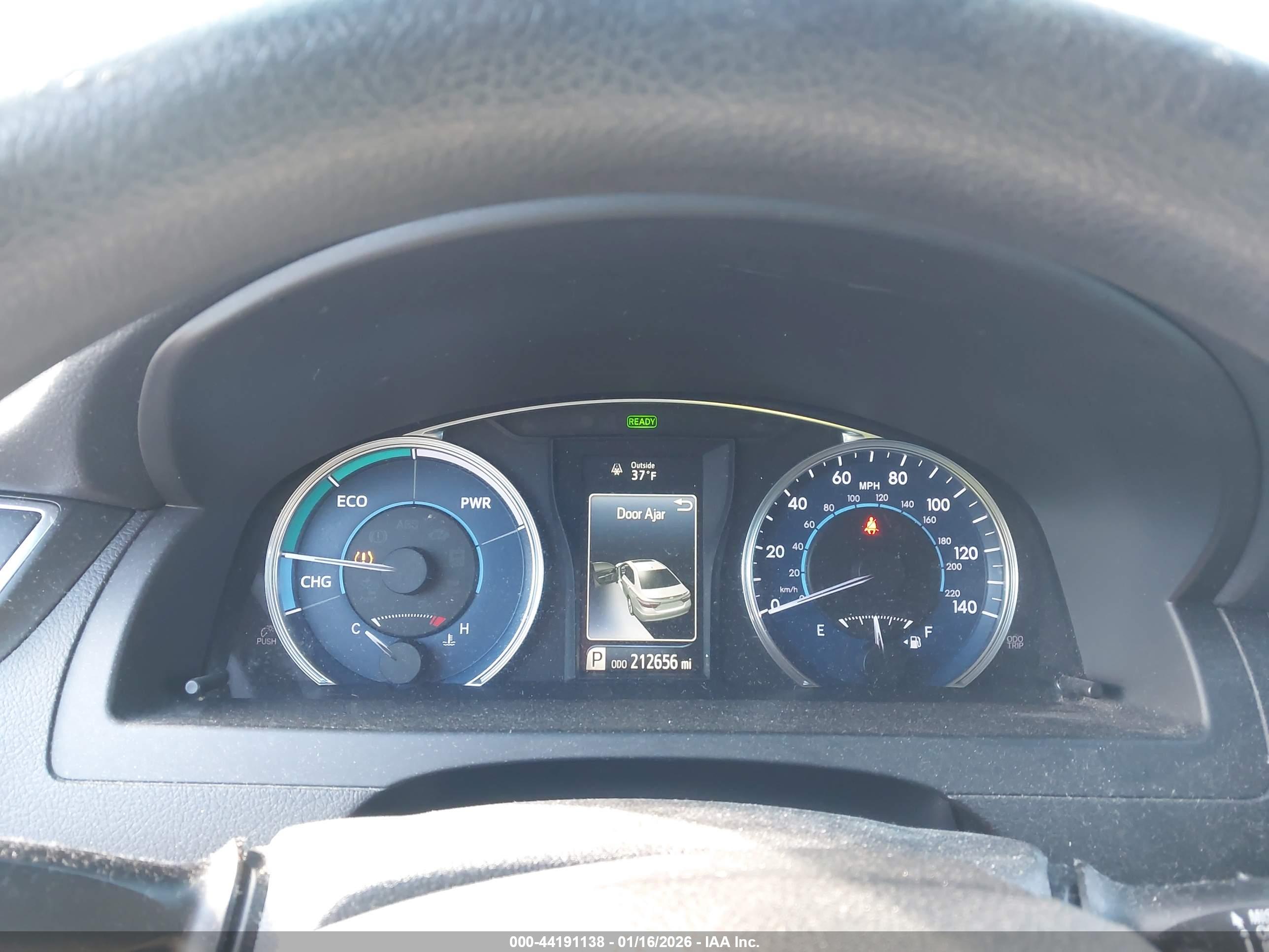 TOYOTA CAMRY image 7