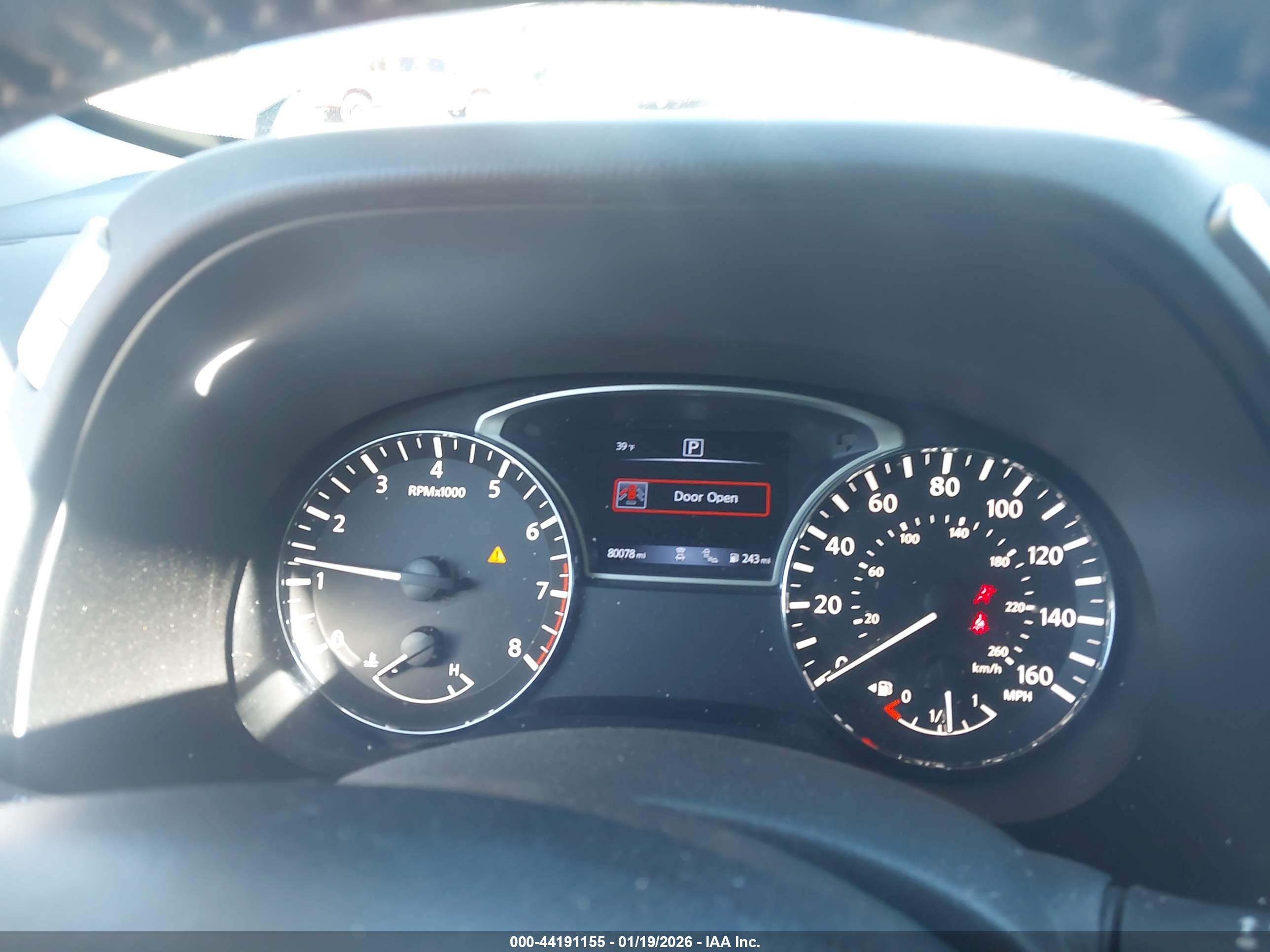 NISSAN PATHFINDER image 7