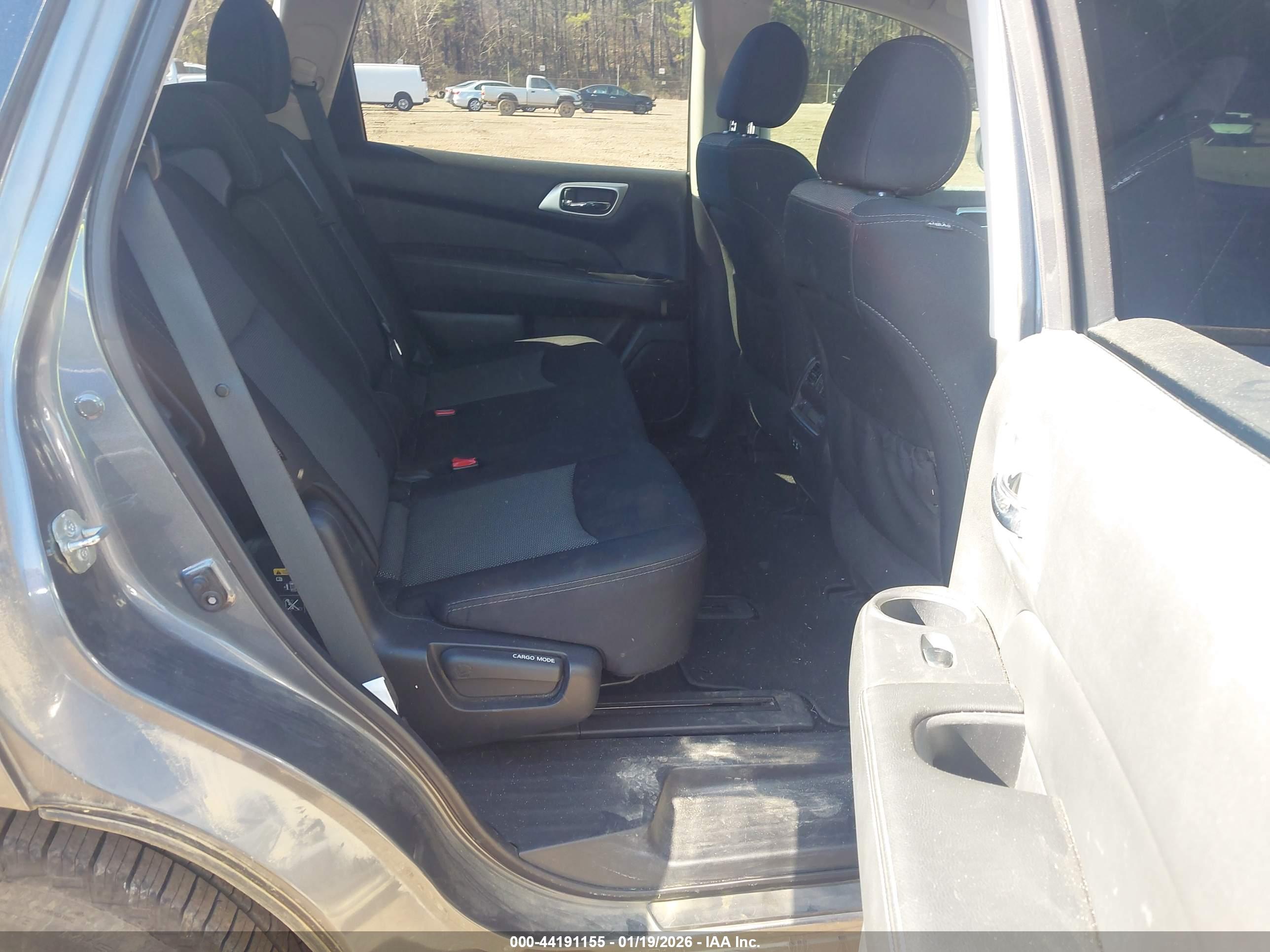 NISSAN PATHFINDER image 8