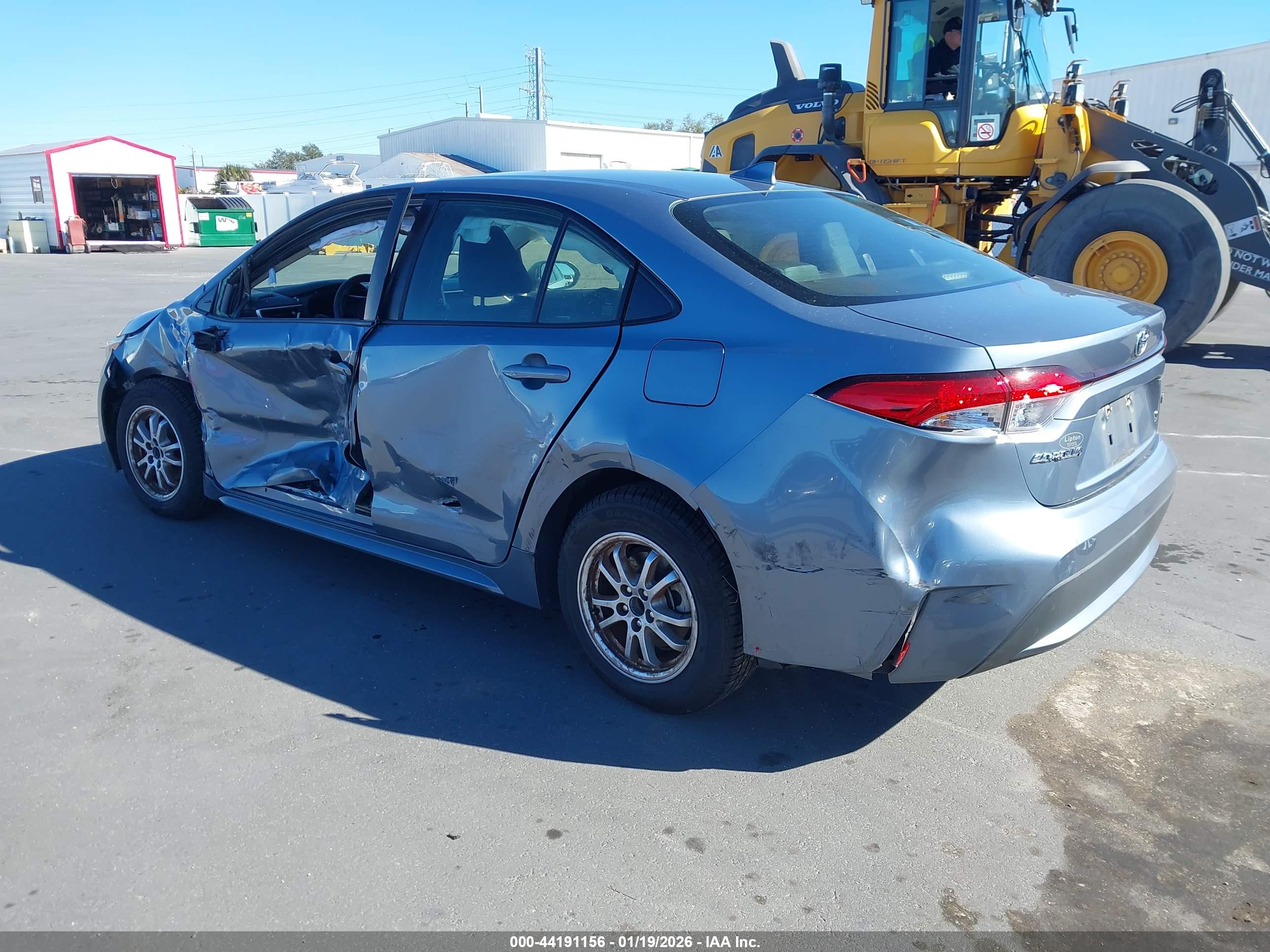 TOYOTA COROLLA image 3