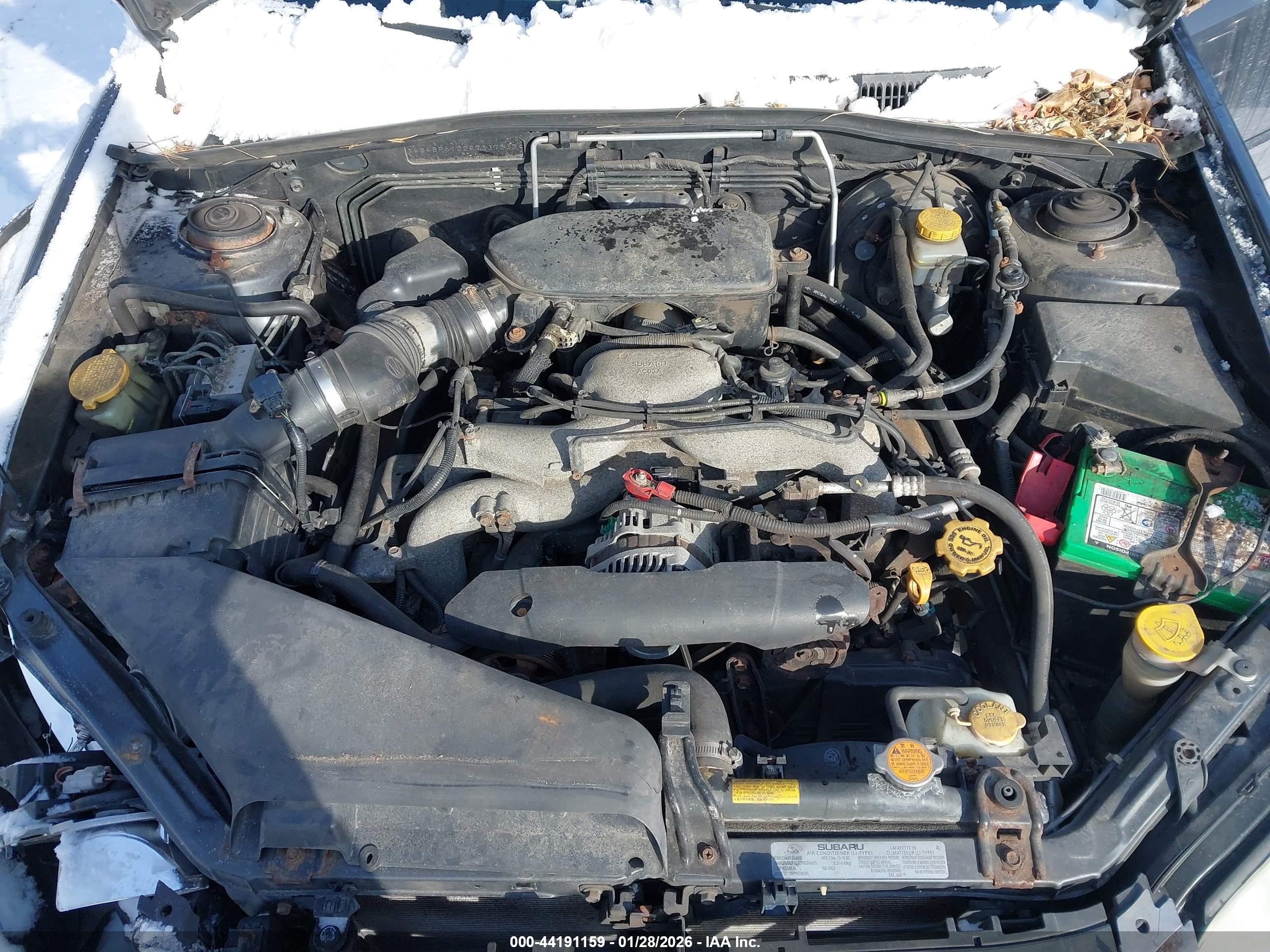 SUBARU OUTBACK image 10