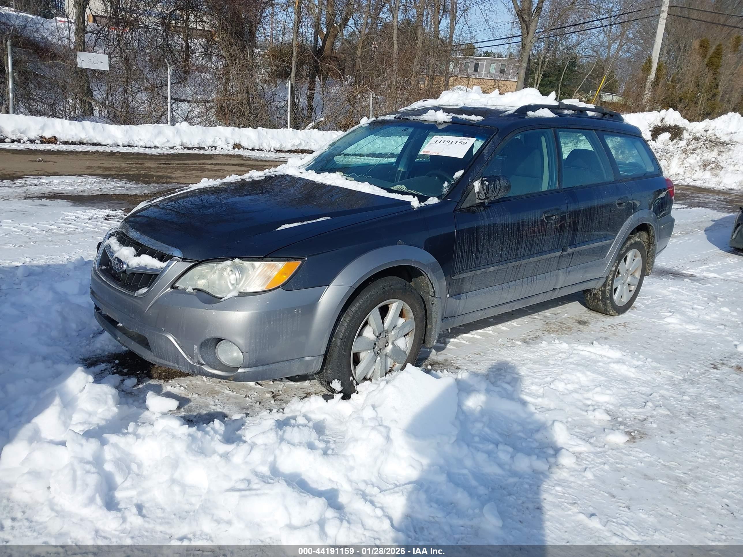 SUBARU OUTBACK image 2