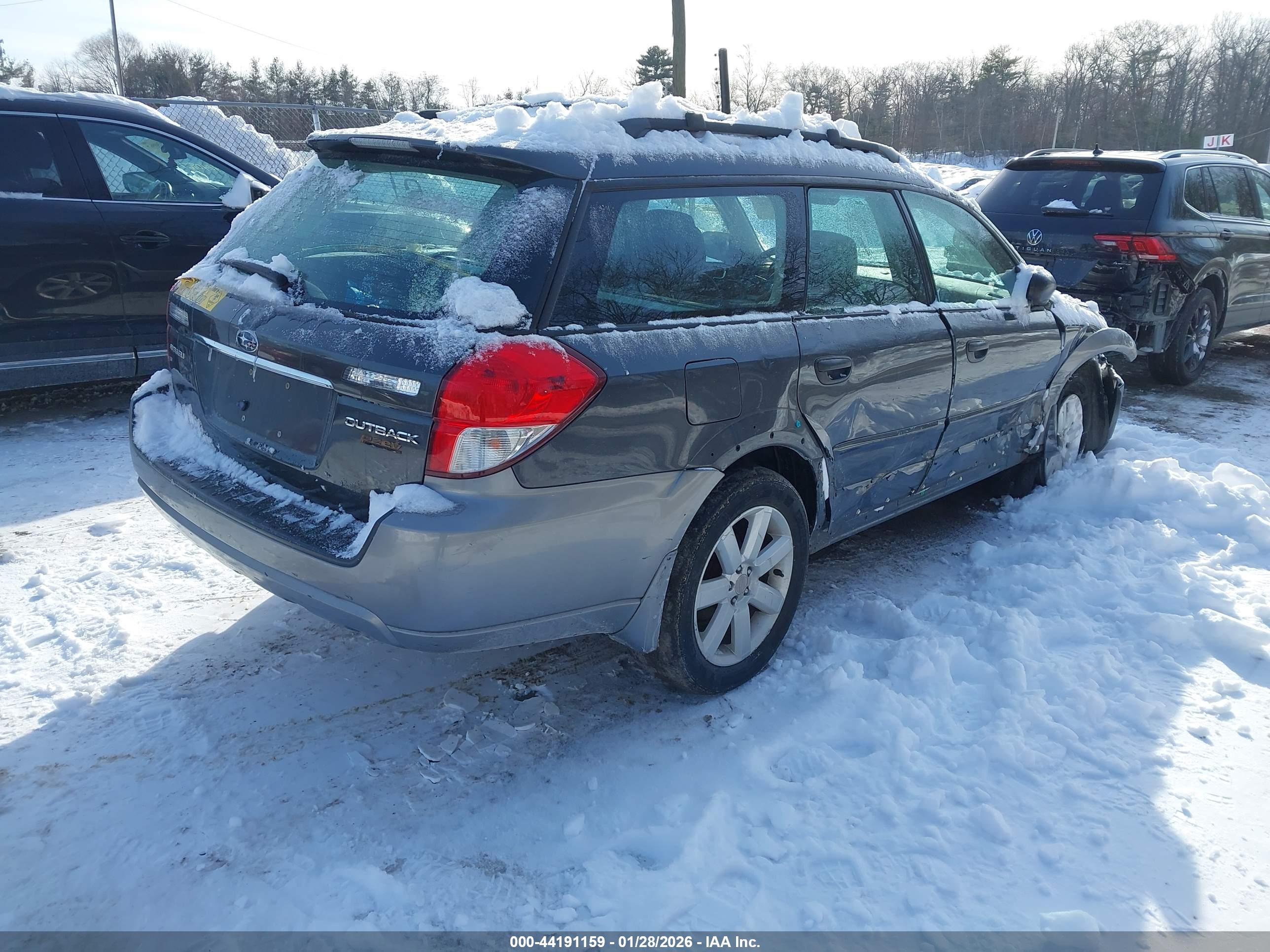 SUBARU OUTBACK image 4