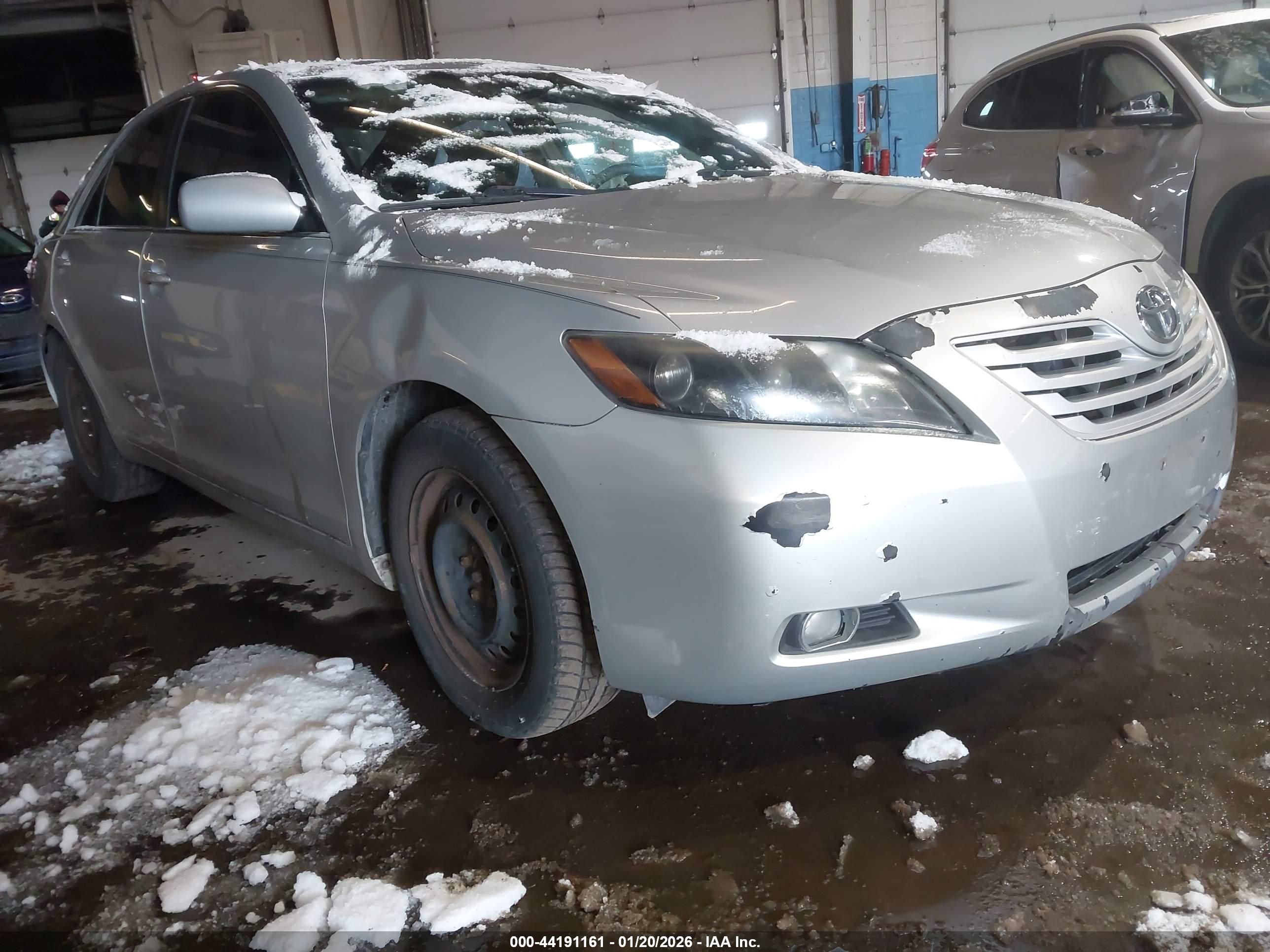 TOYOTA CAMRY image 6