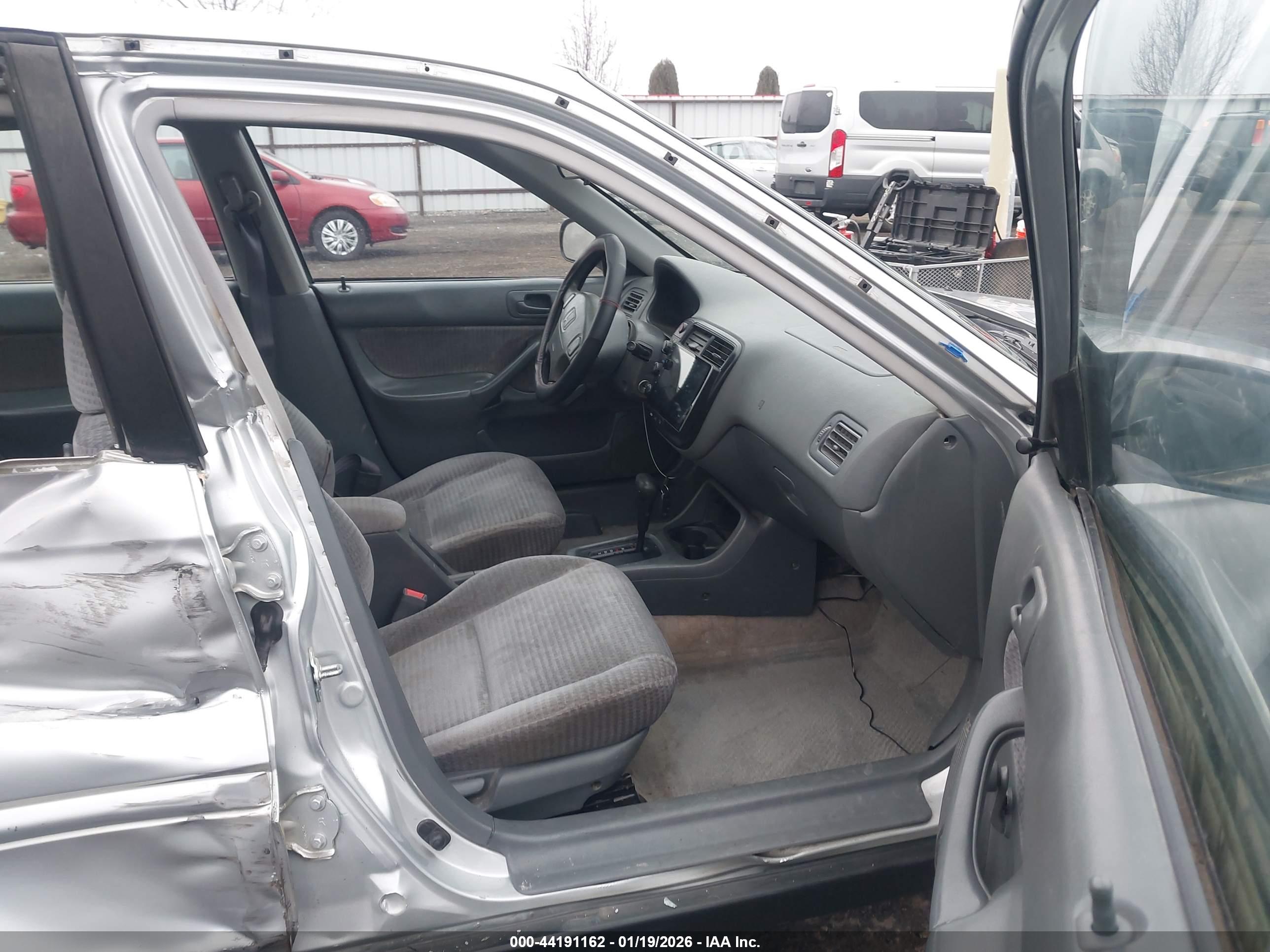 HONDA CIVIC image 5
