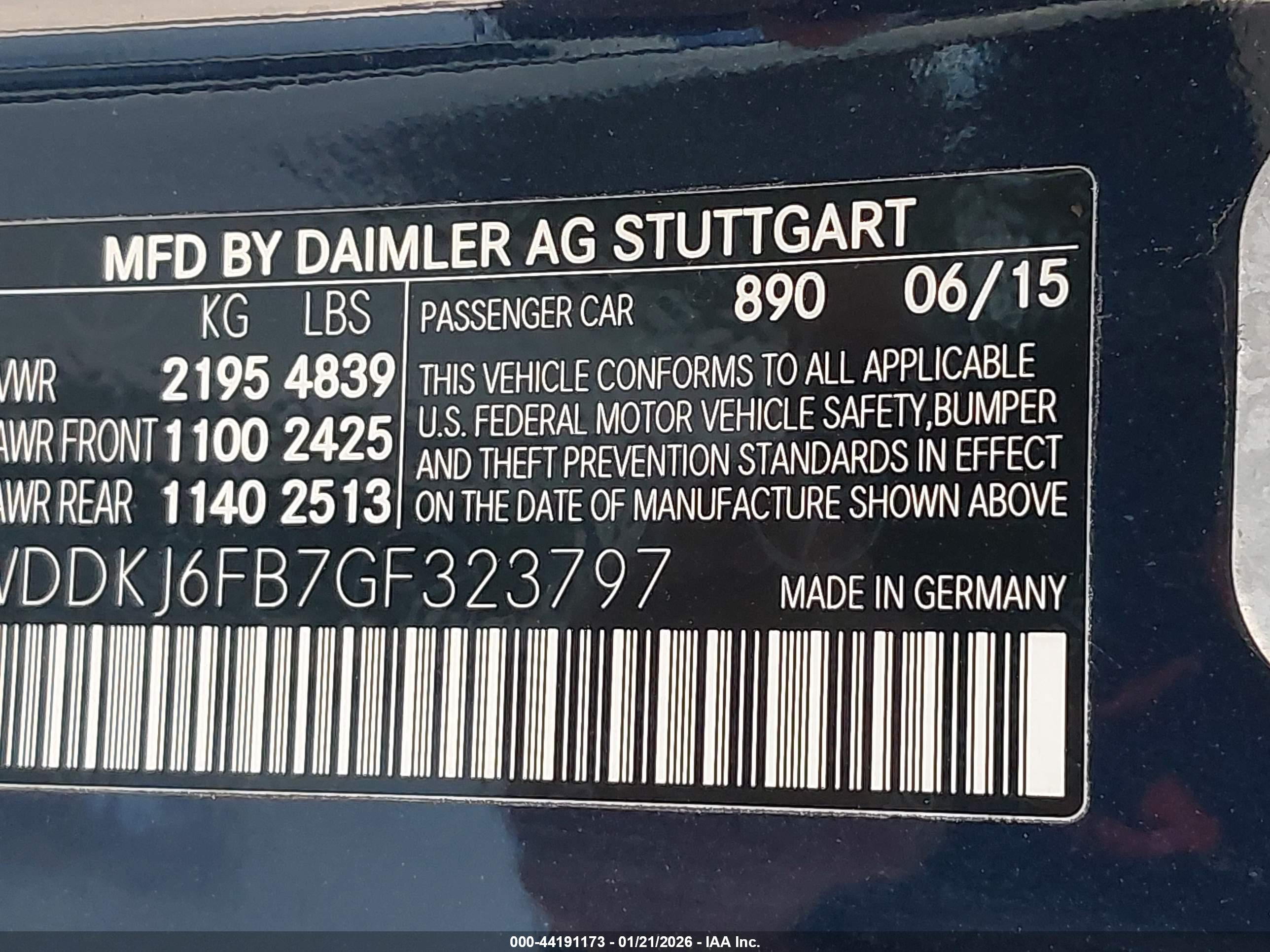 MERCEDES-BENZ E image 9