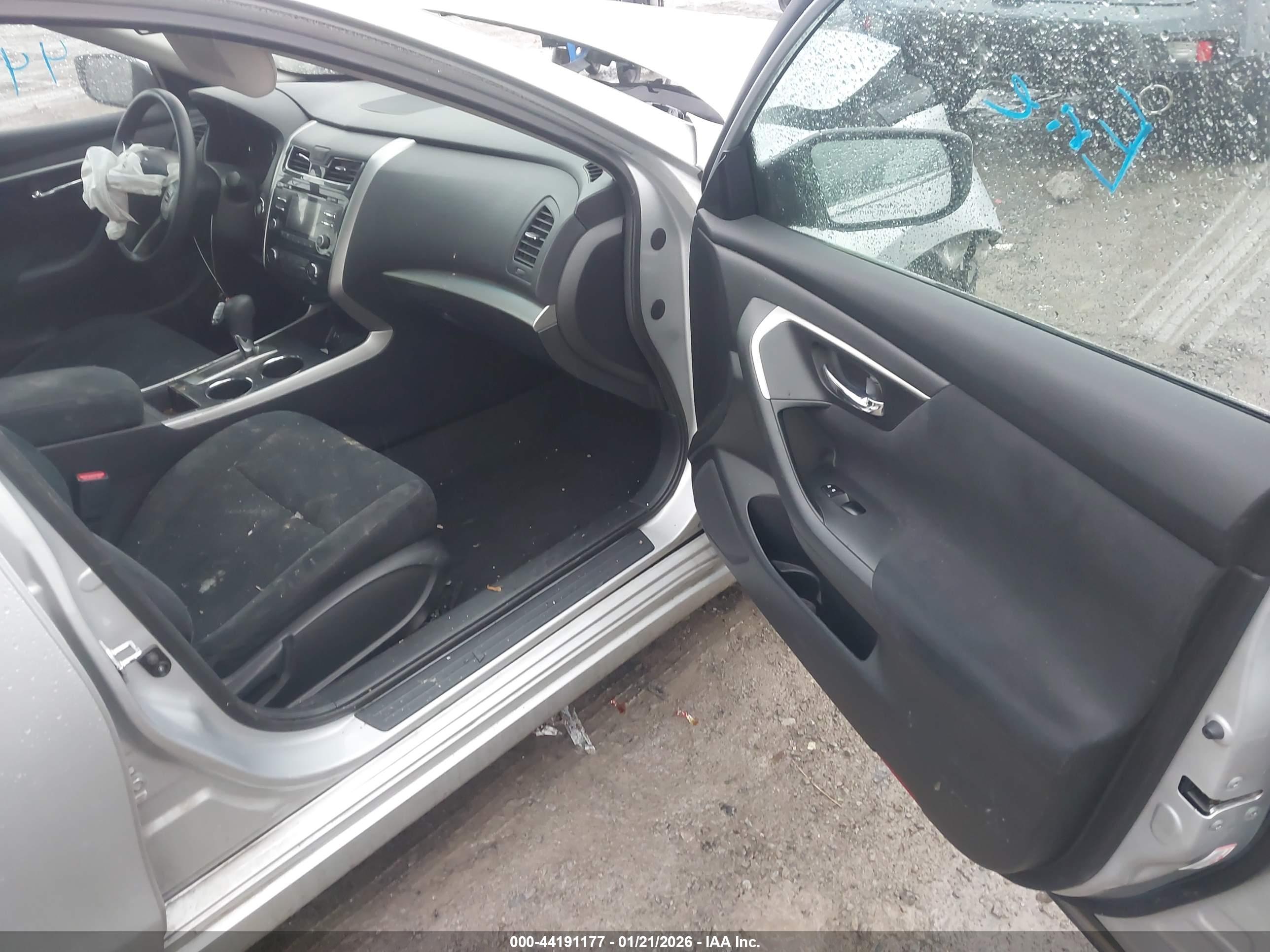 NISSAN ALTIMA image 5