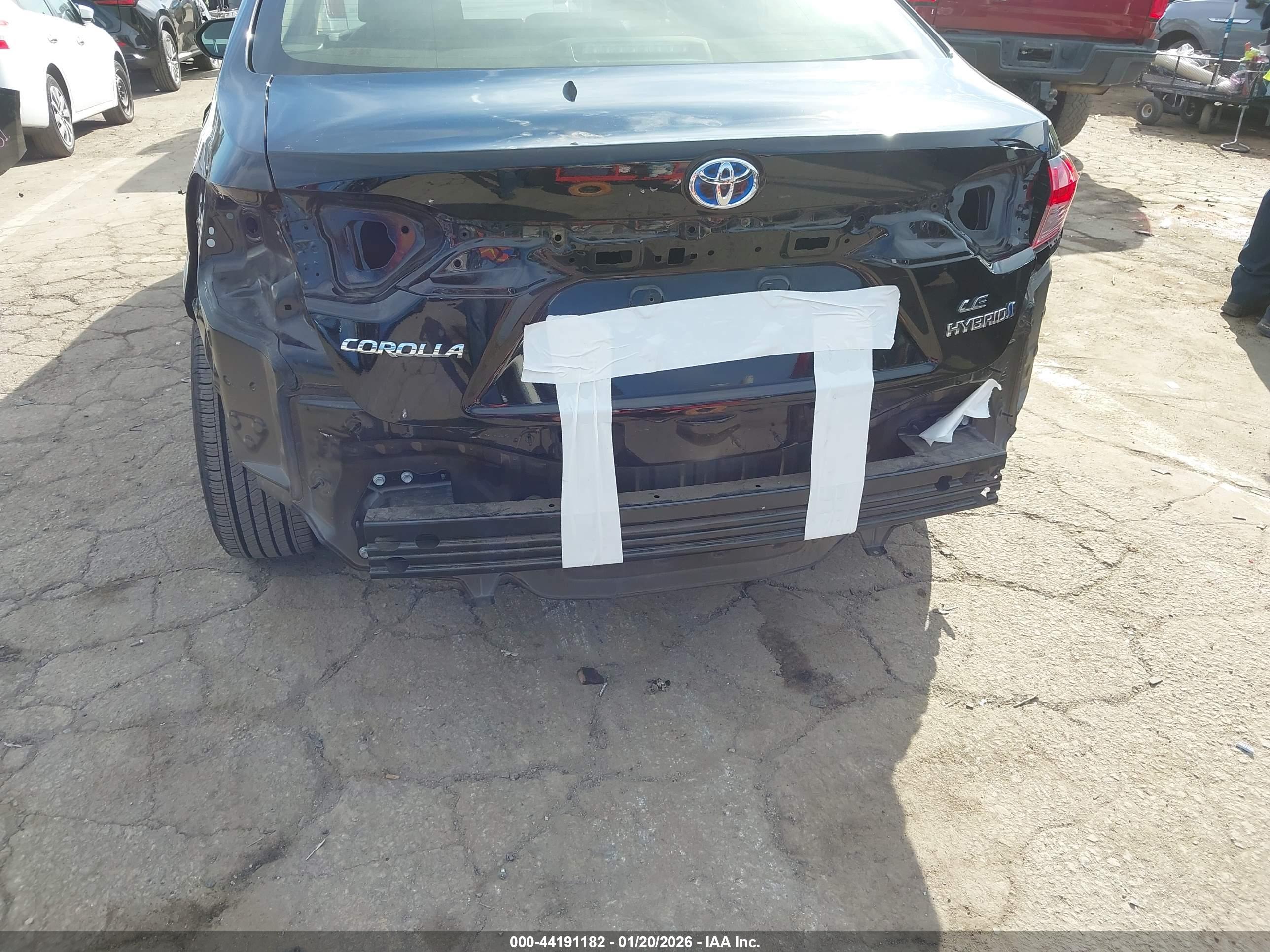 TOYOTA COROLLA image 6