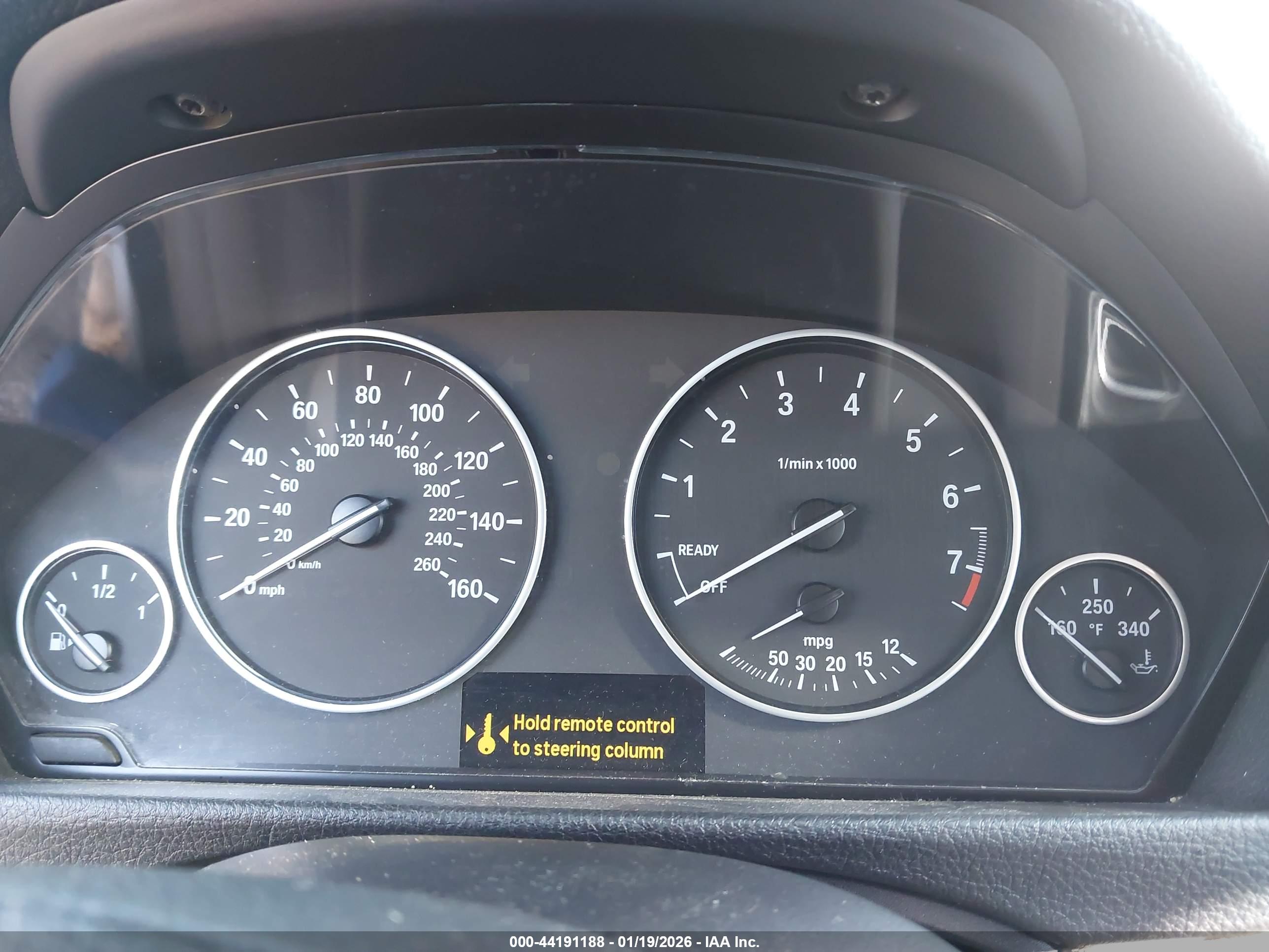 BMW 320I image 7