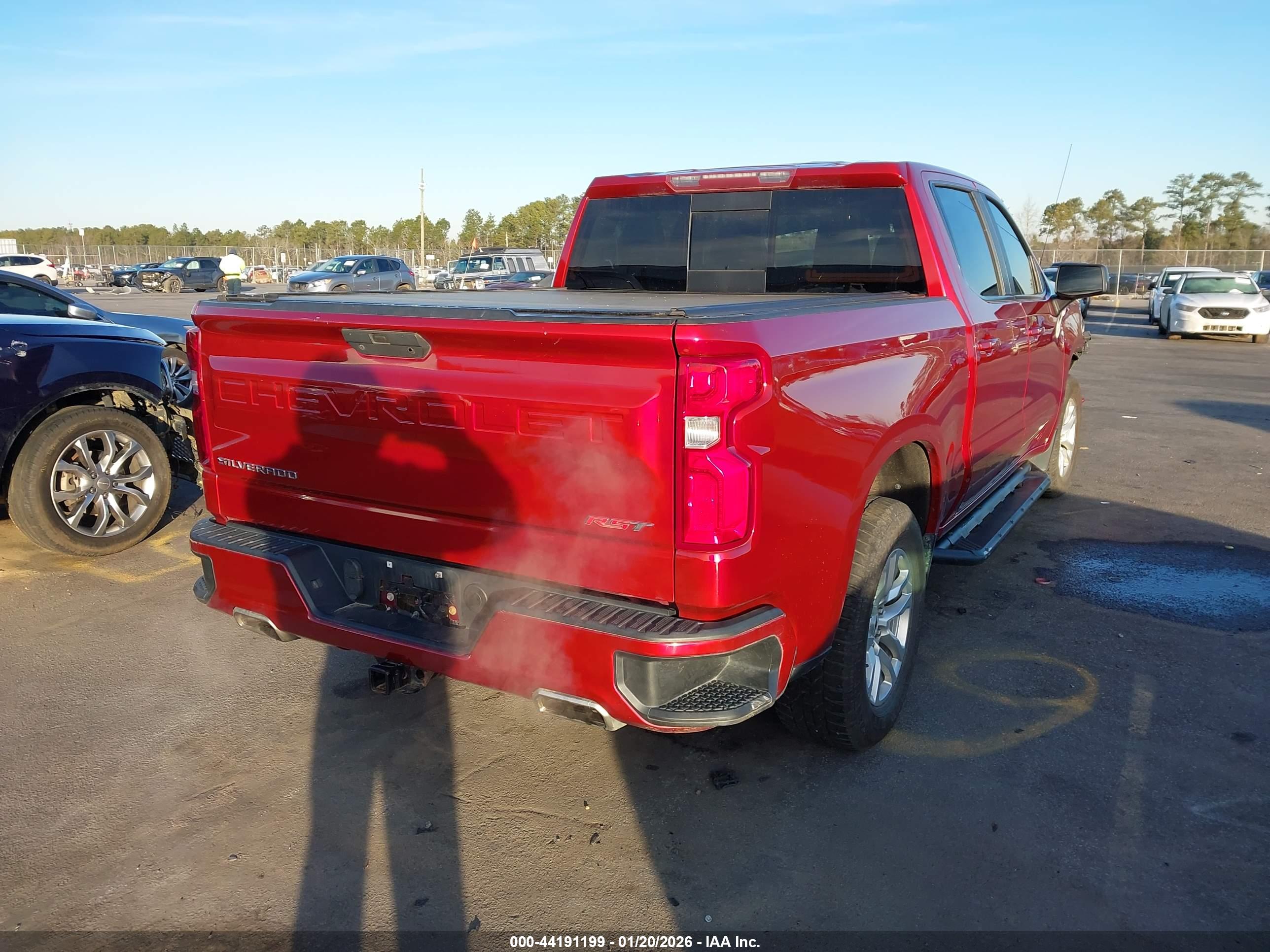 CHEVROLET SILVERADO image 4