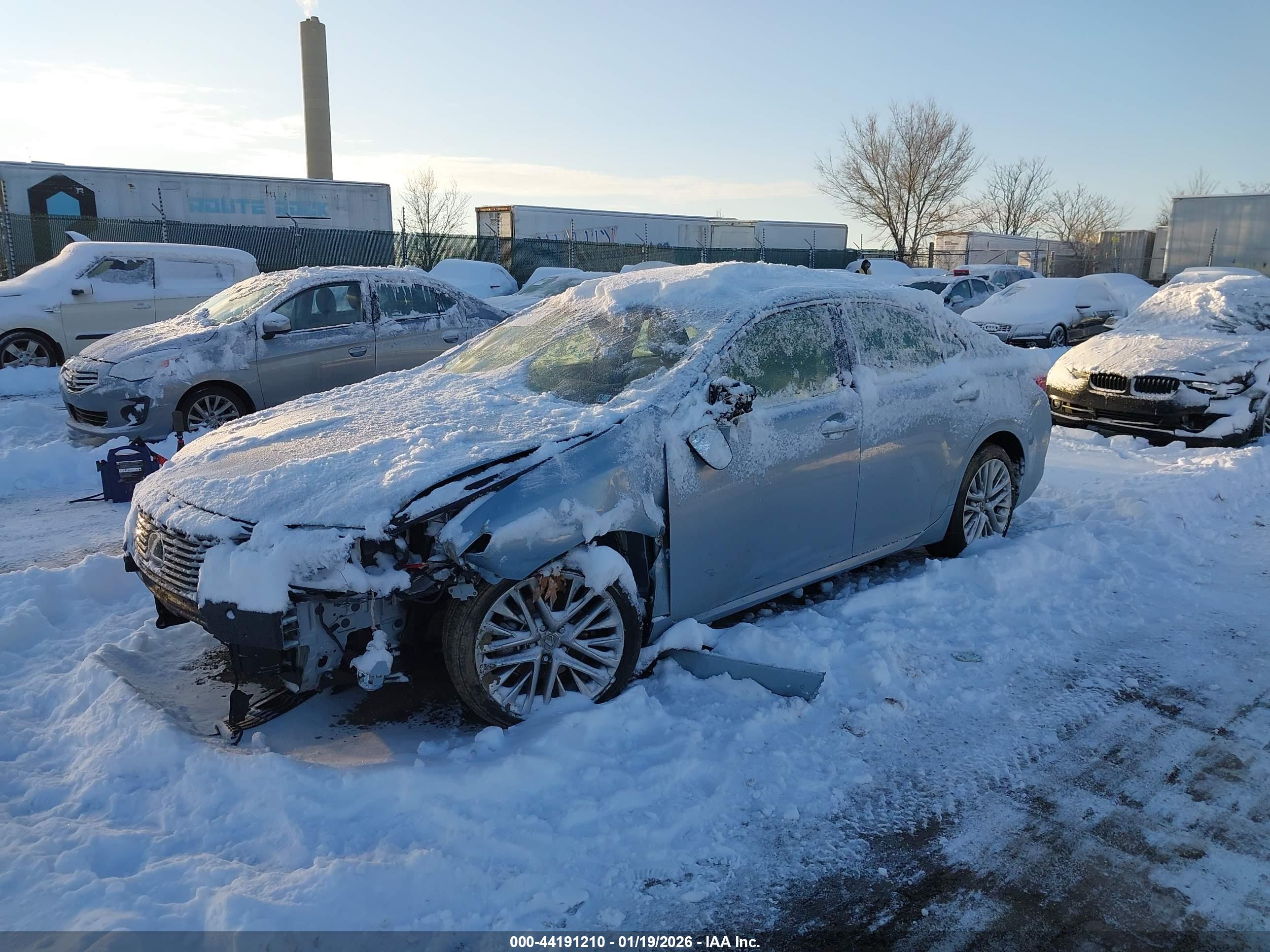 LEXUS ES image 2