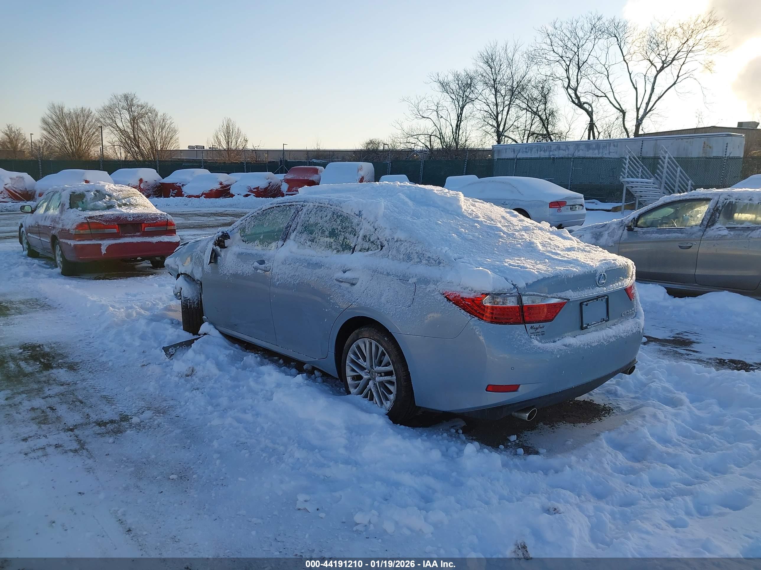 LEXUS ES image 3