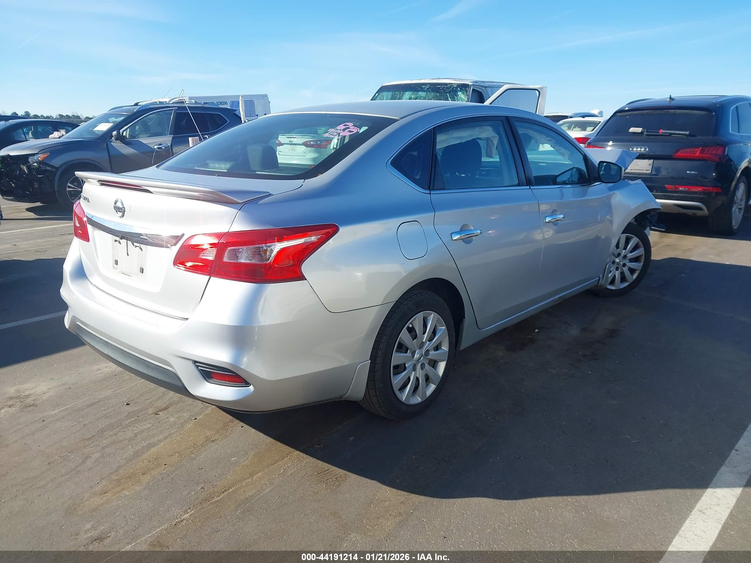 NISSAN SENTRA image 4