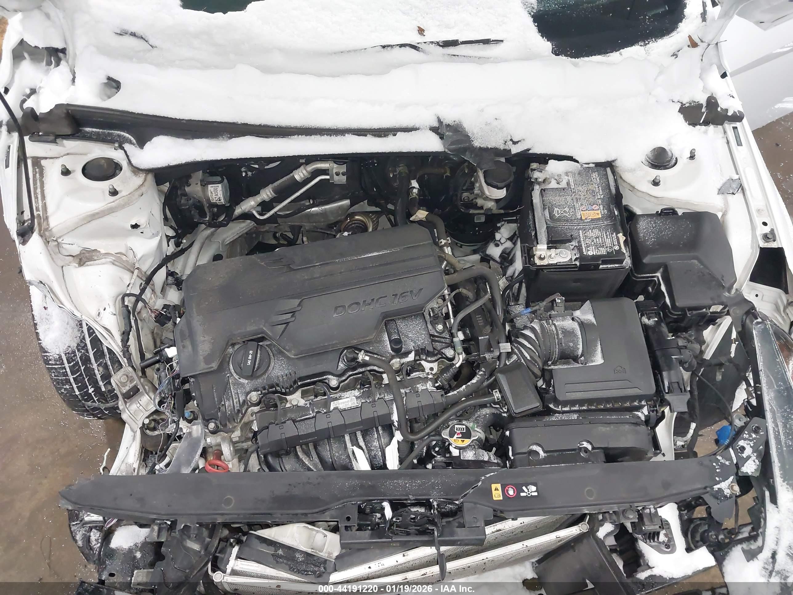 HYUNDAI ELANTRA image 10